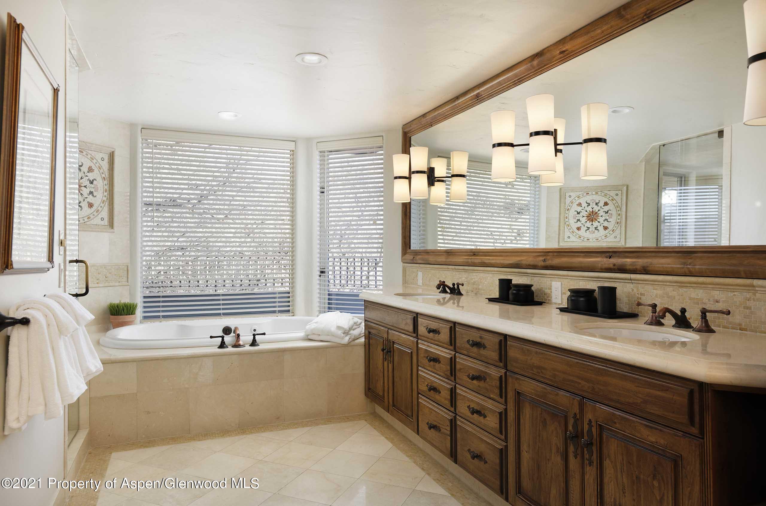 476 Wrights Road Property Photo 20