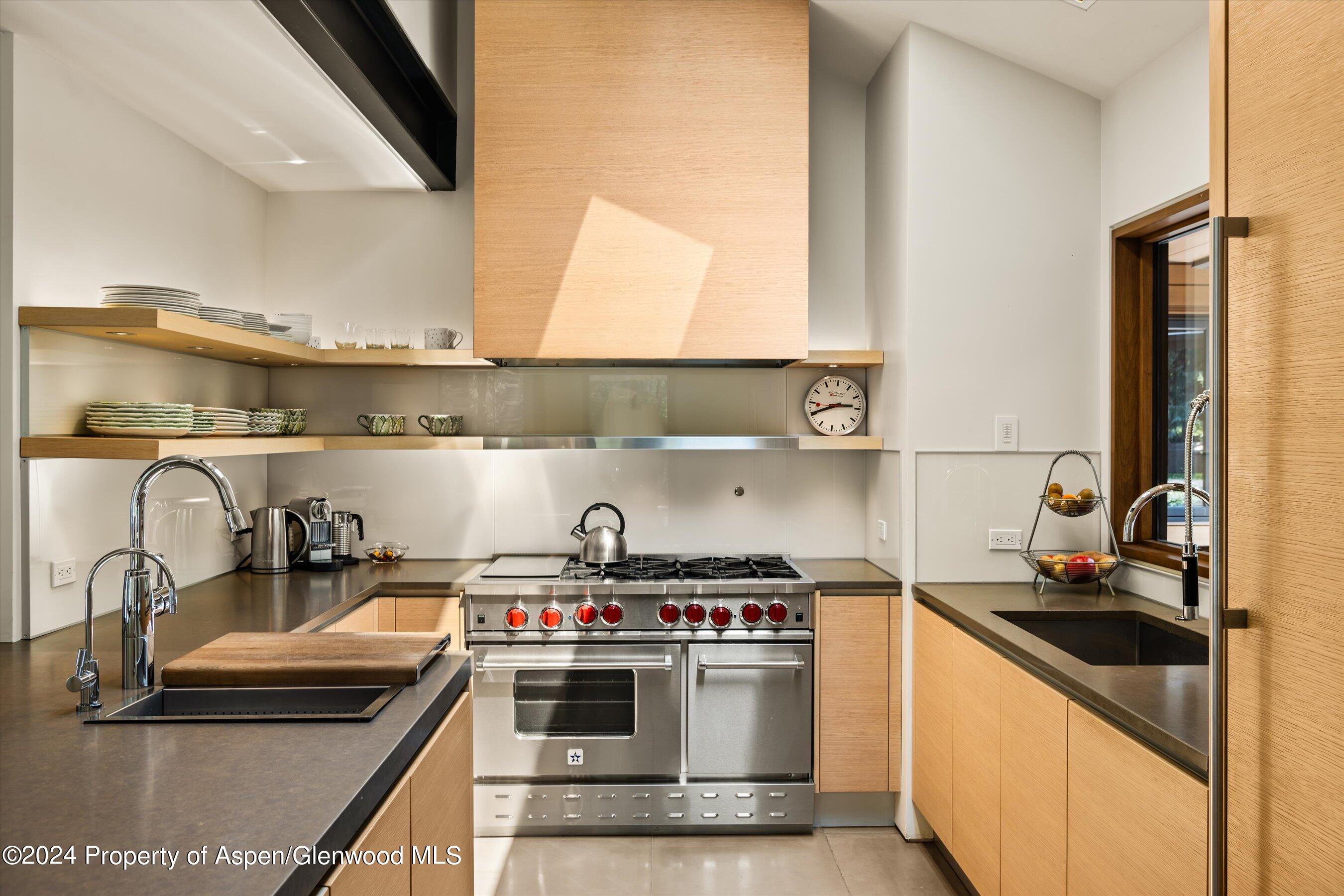 575 Sneaky Lane Property Photo 26