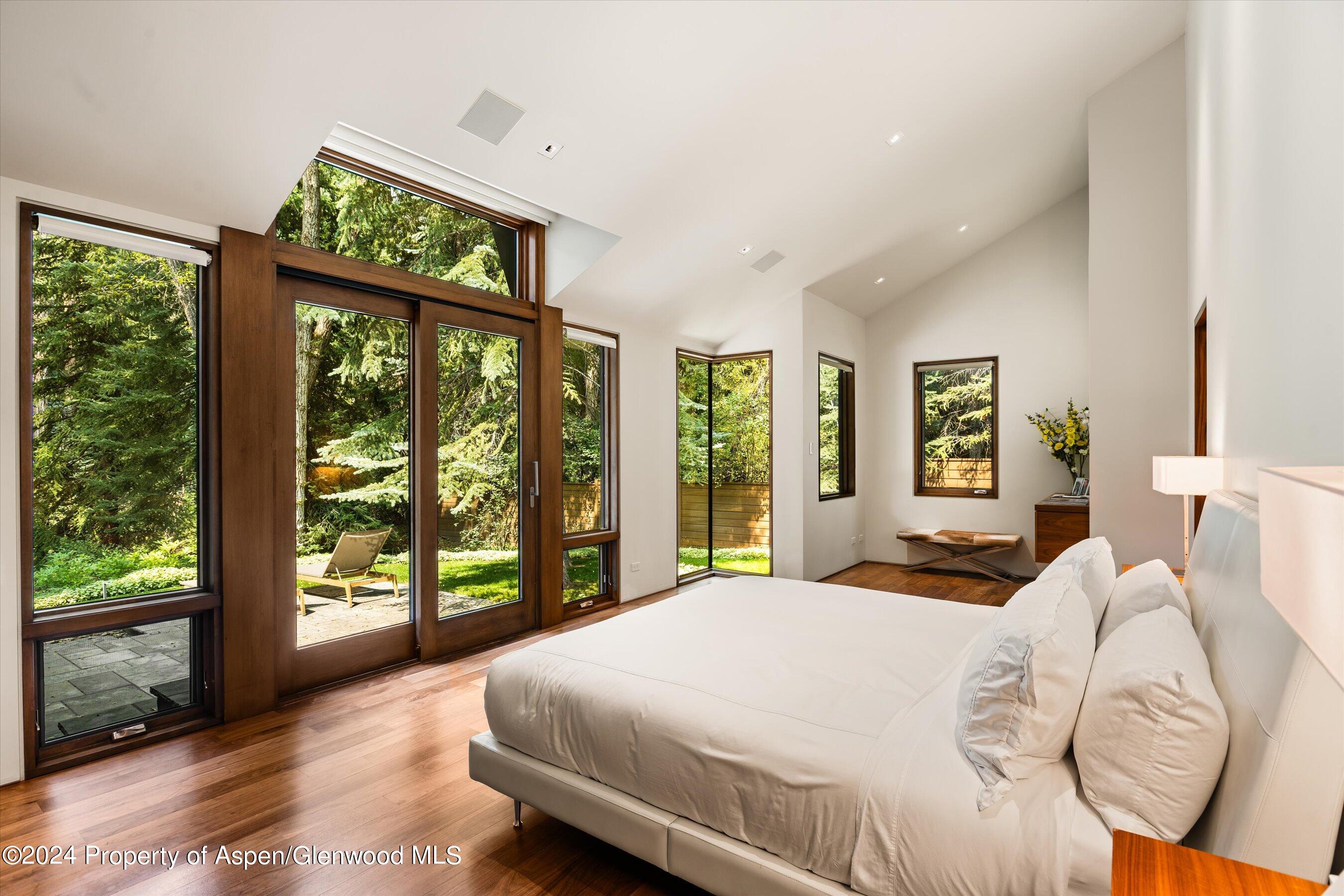 575 Sneaky Lane Property Photo 31