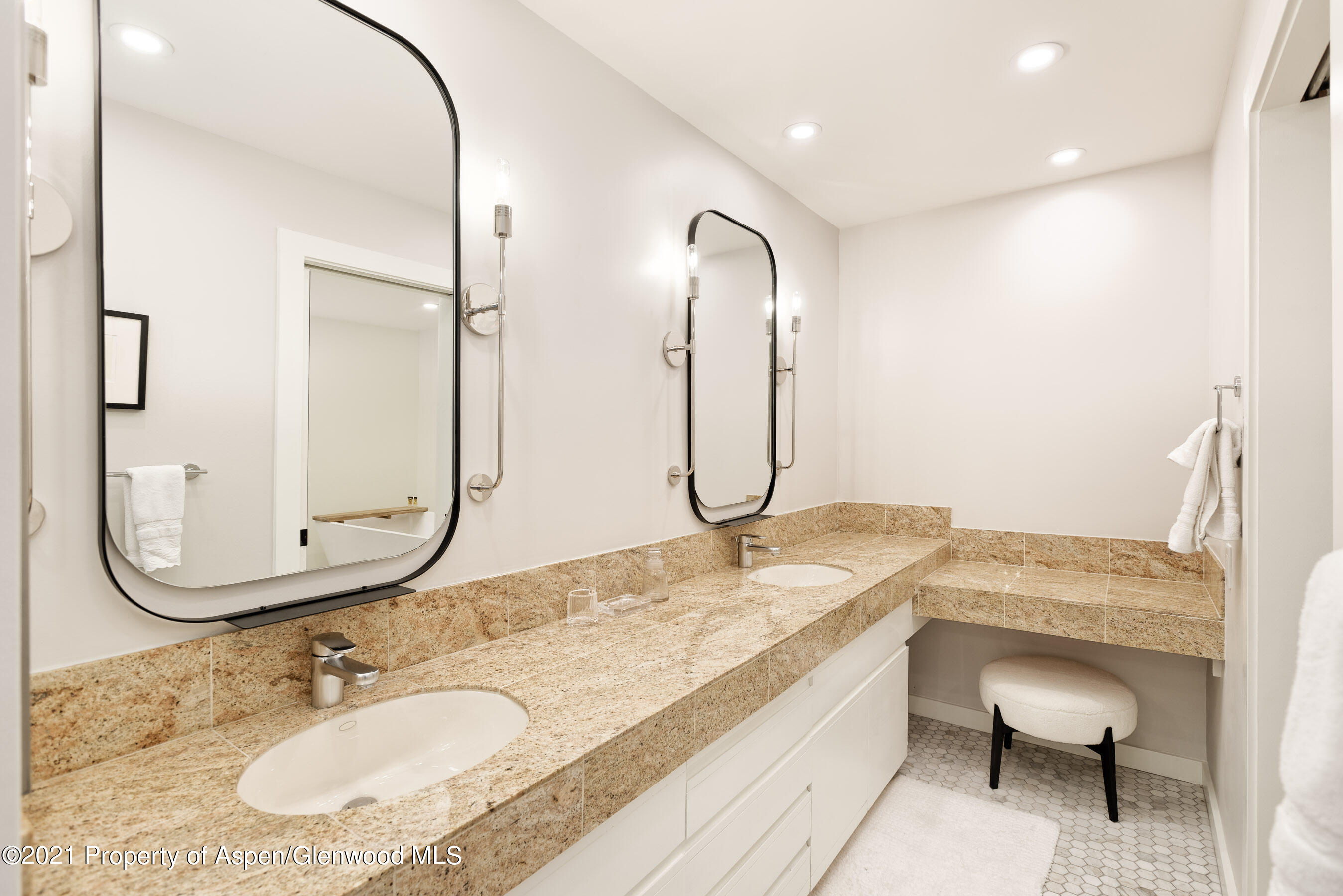 810 Ridge Road #2 Property Photo 9