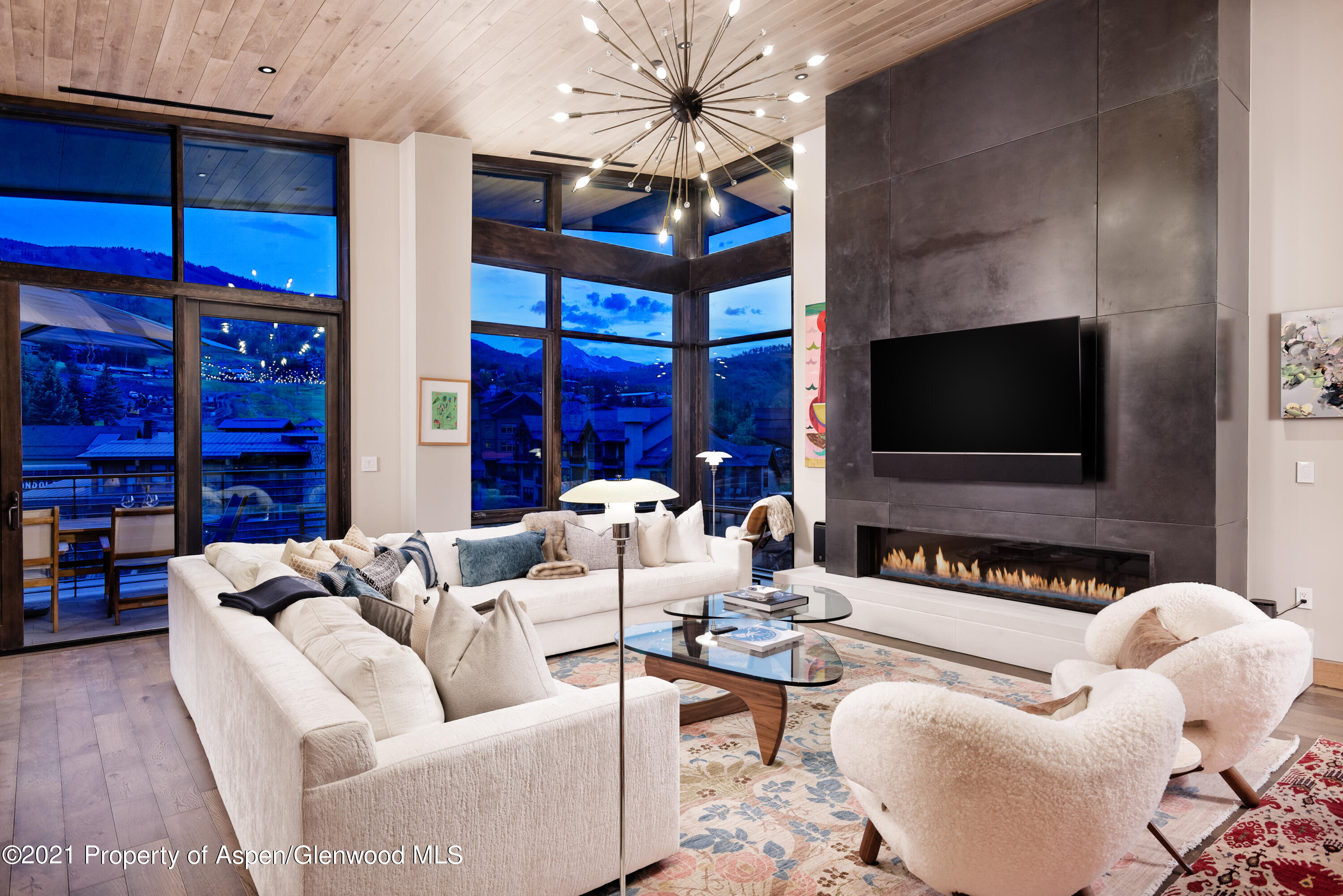 77 Wood Road, 801e Property Photo 2