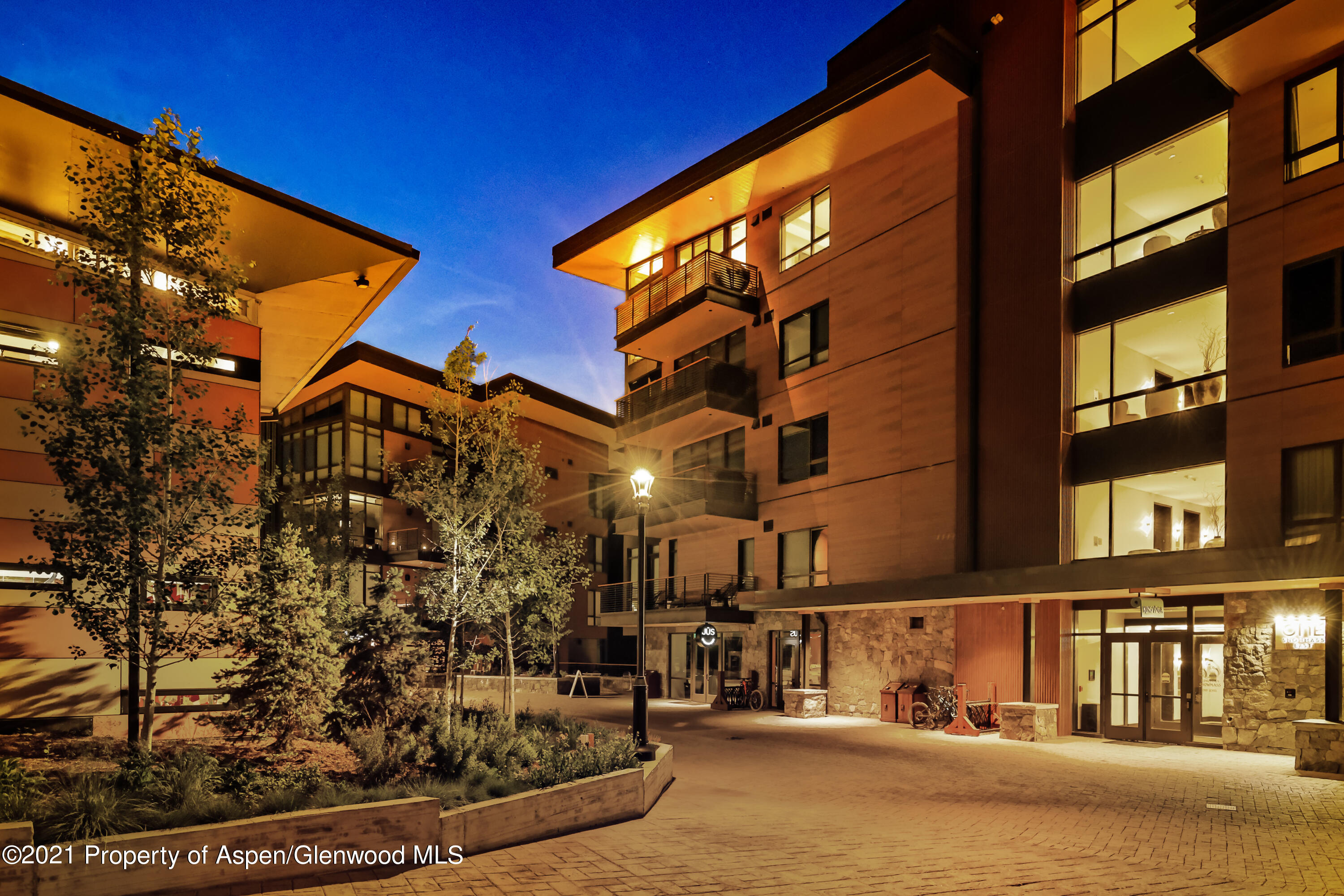 77 Wood Road, 801e Property Photo 23