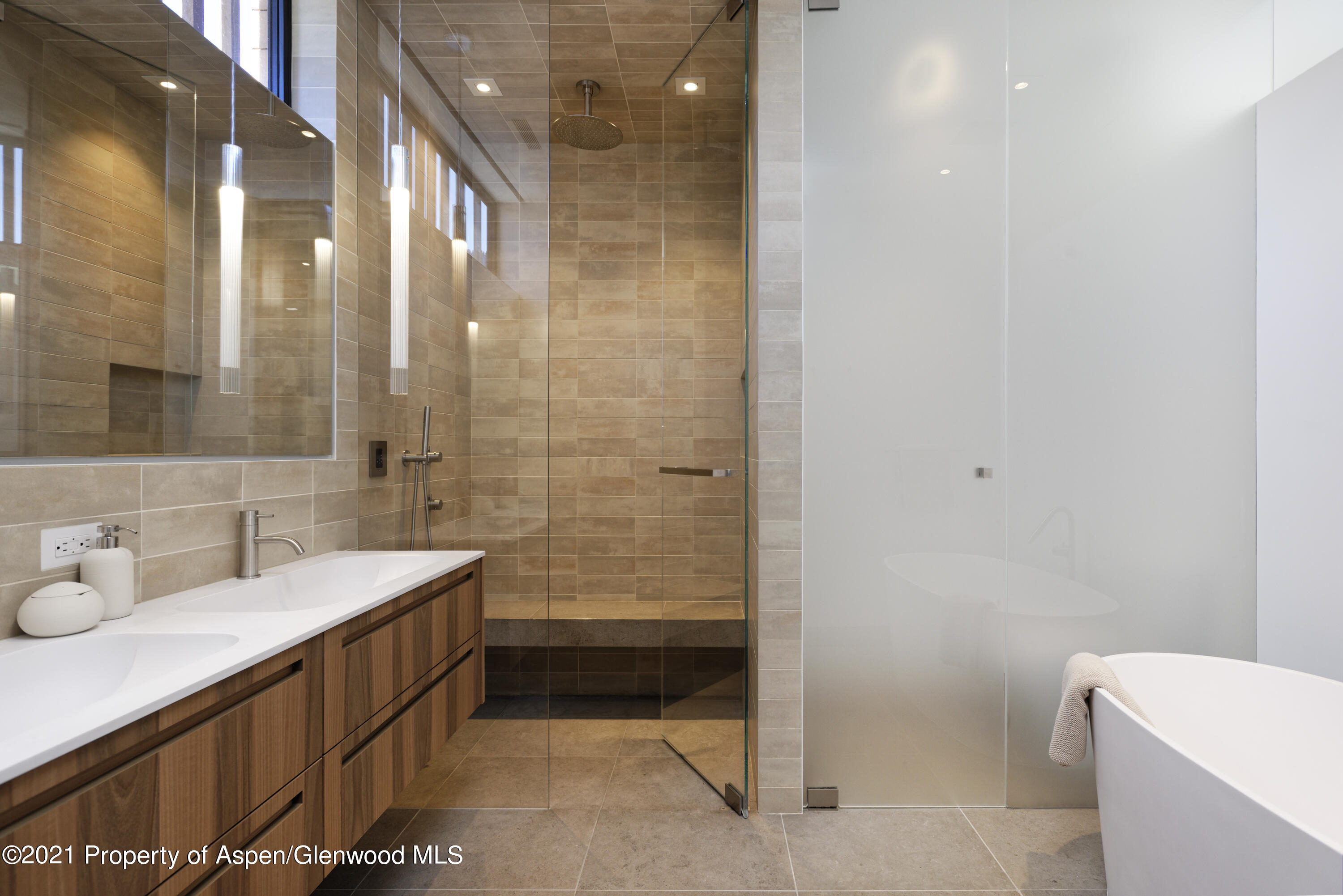 324 E Bleeker Street Property Photo 14