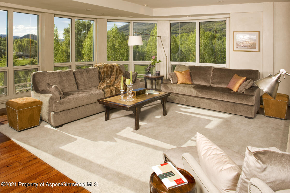501 Rio Grande Place 206 Property Photo 4