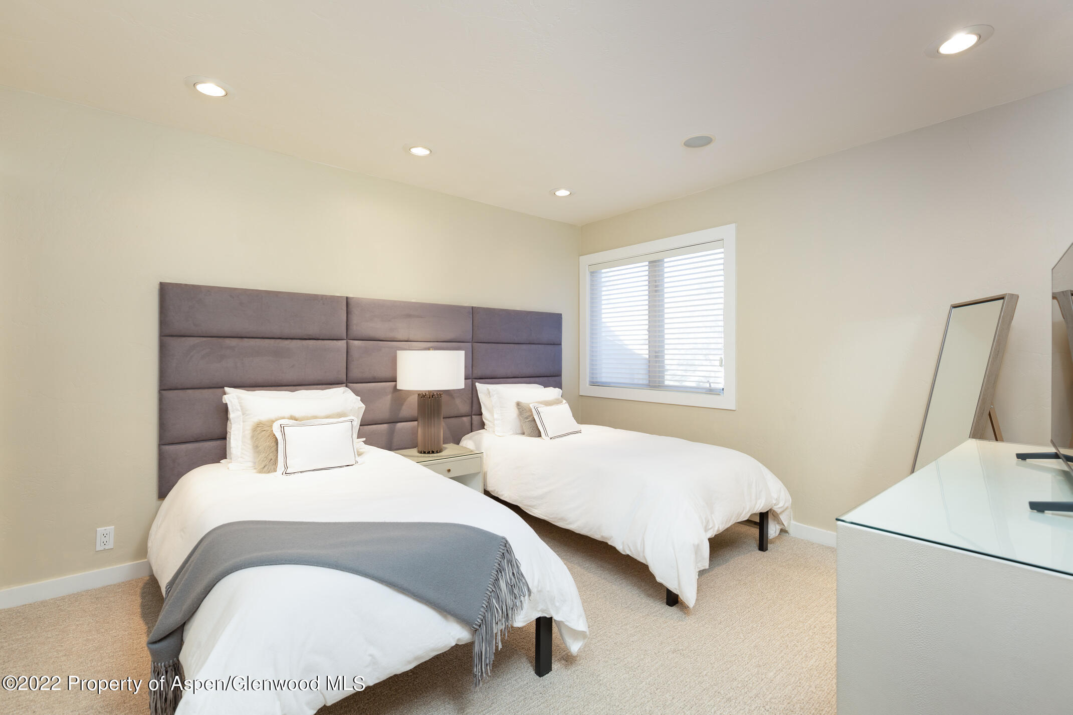 1015 E Hyman Avenue #2 Property Photo 11
