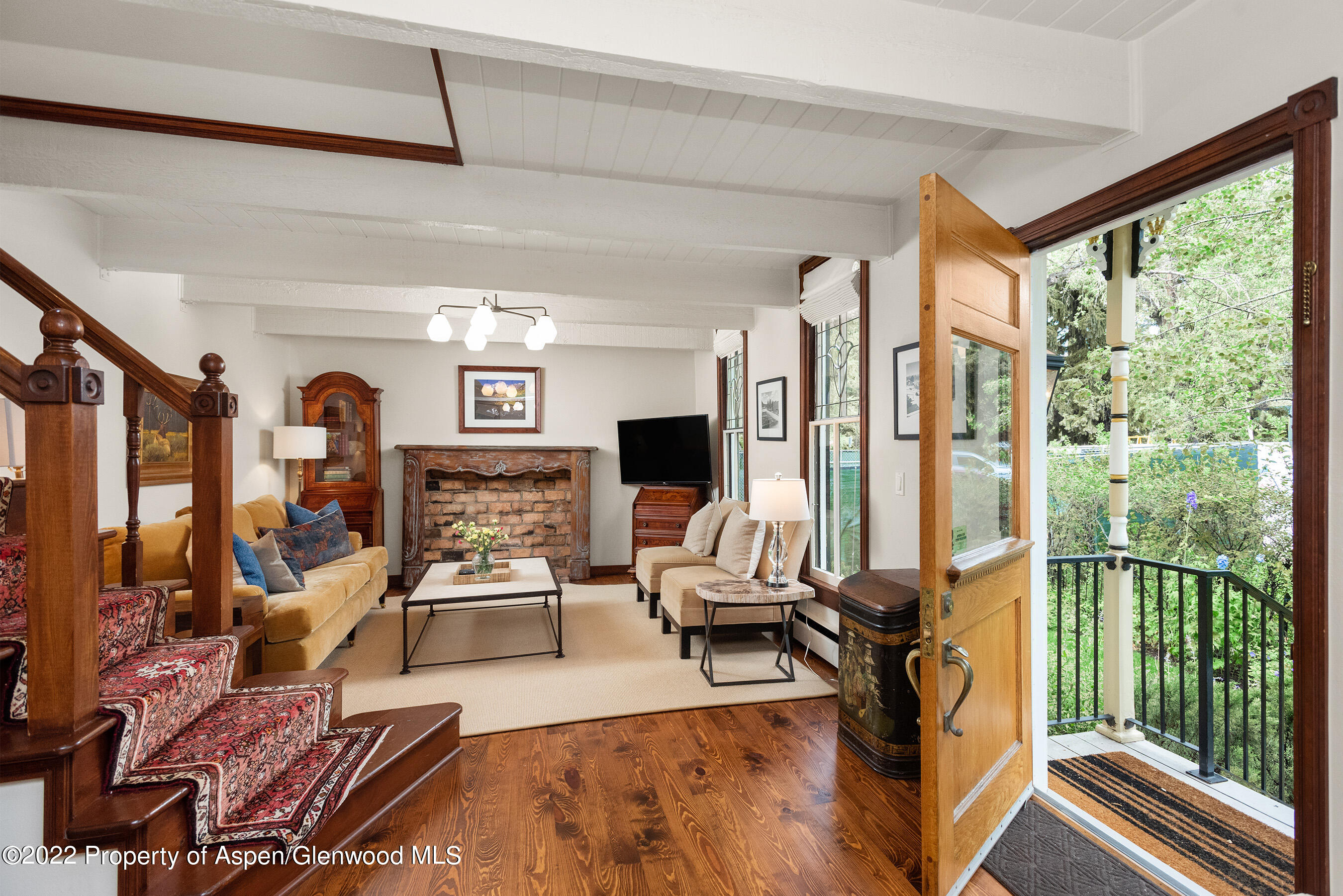 123 E Hallam Street Property Photo 3