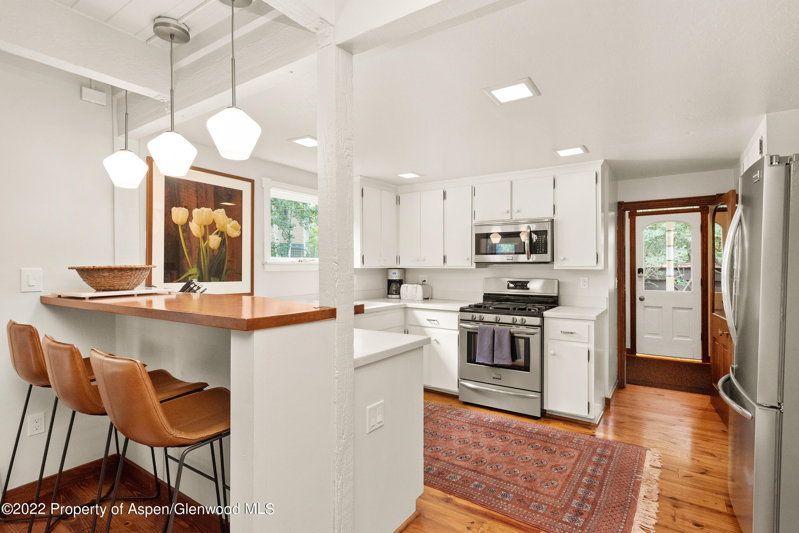 123 E Hallam Street Property Photo 6