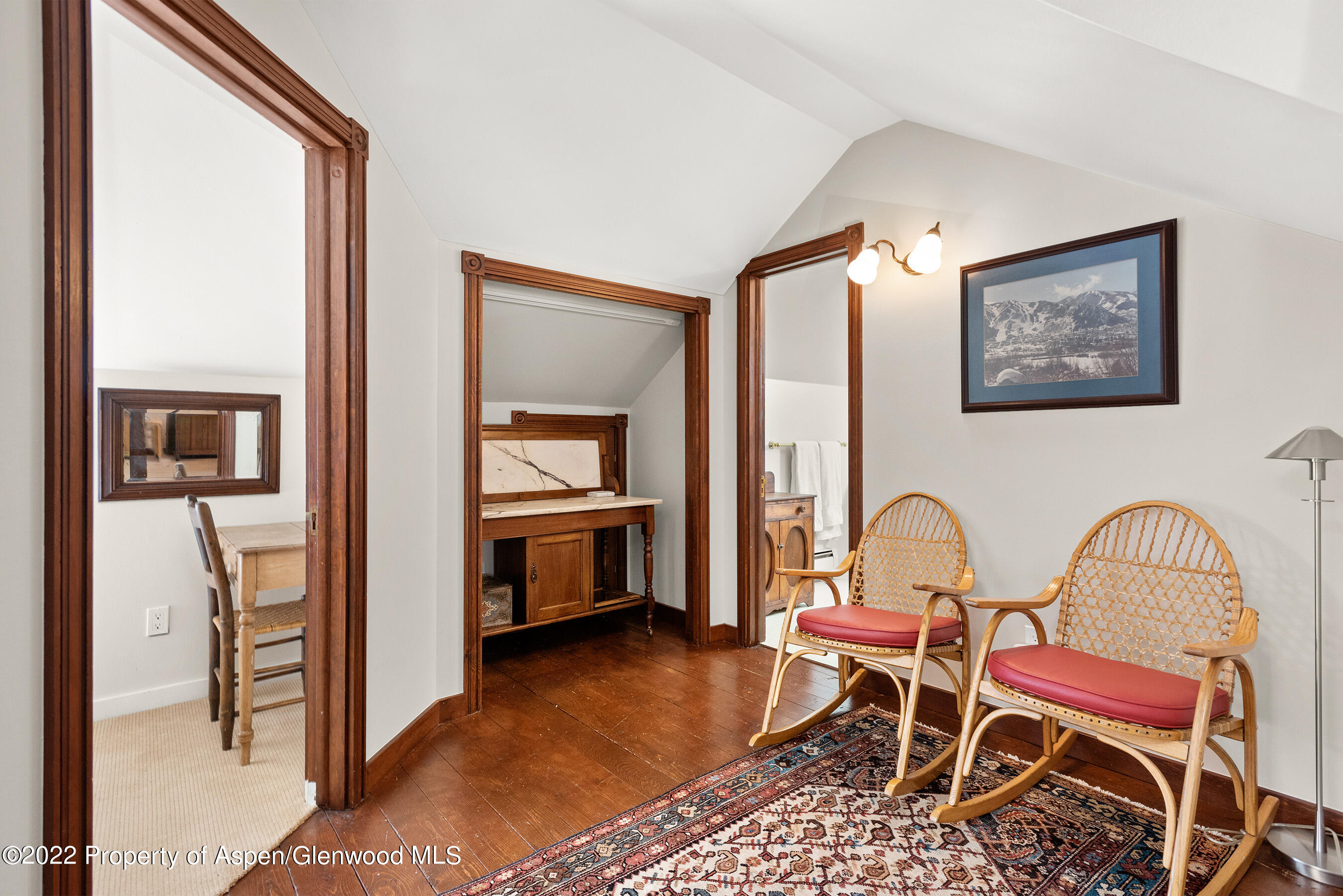 123 E Hallam Street Property Photo 12
