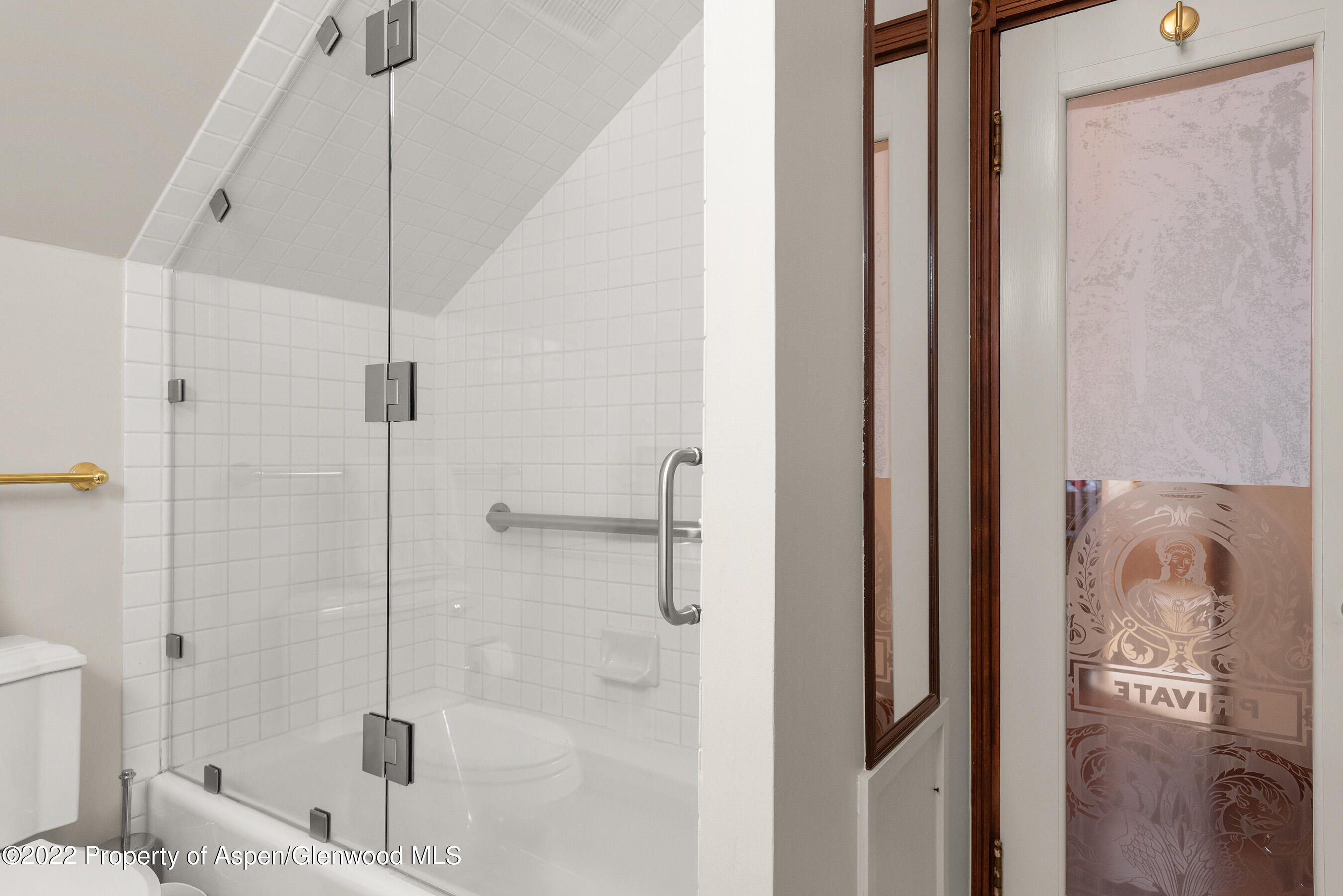 123 E Hallam Street Property Photo 16