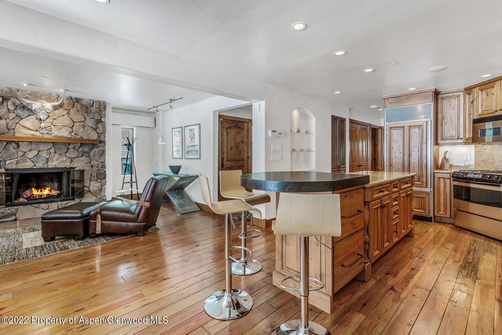 104 W Cooper Avenue 3 Property Photo 6