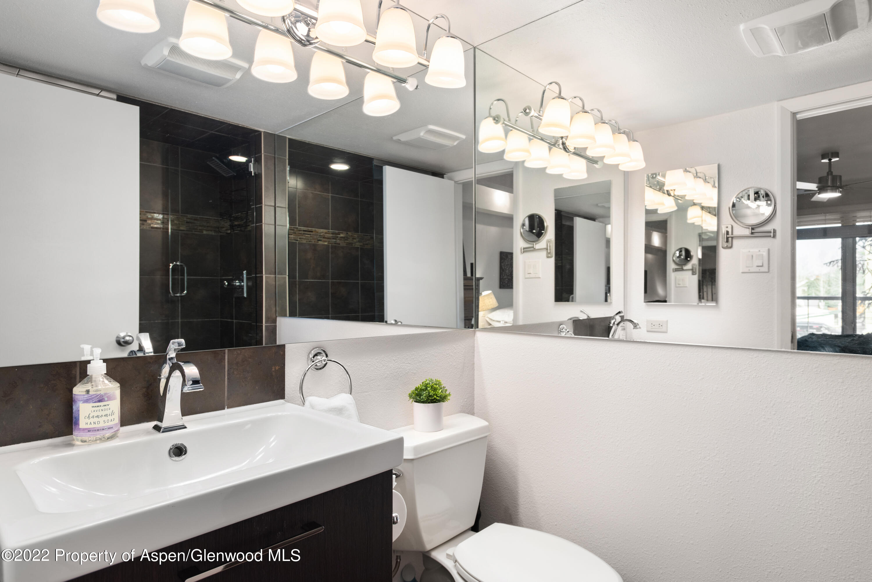 1034 E Cooper Avenue 10 Property Photo 10