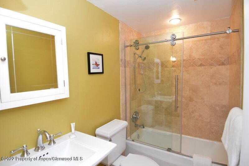 940 Waters 307 Property Photo 11