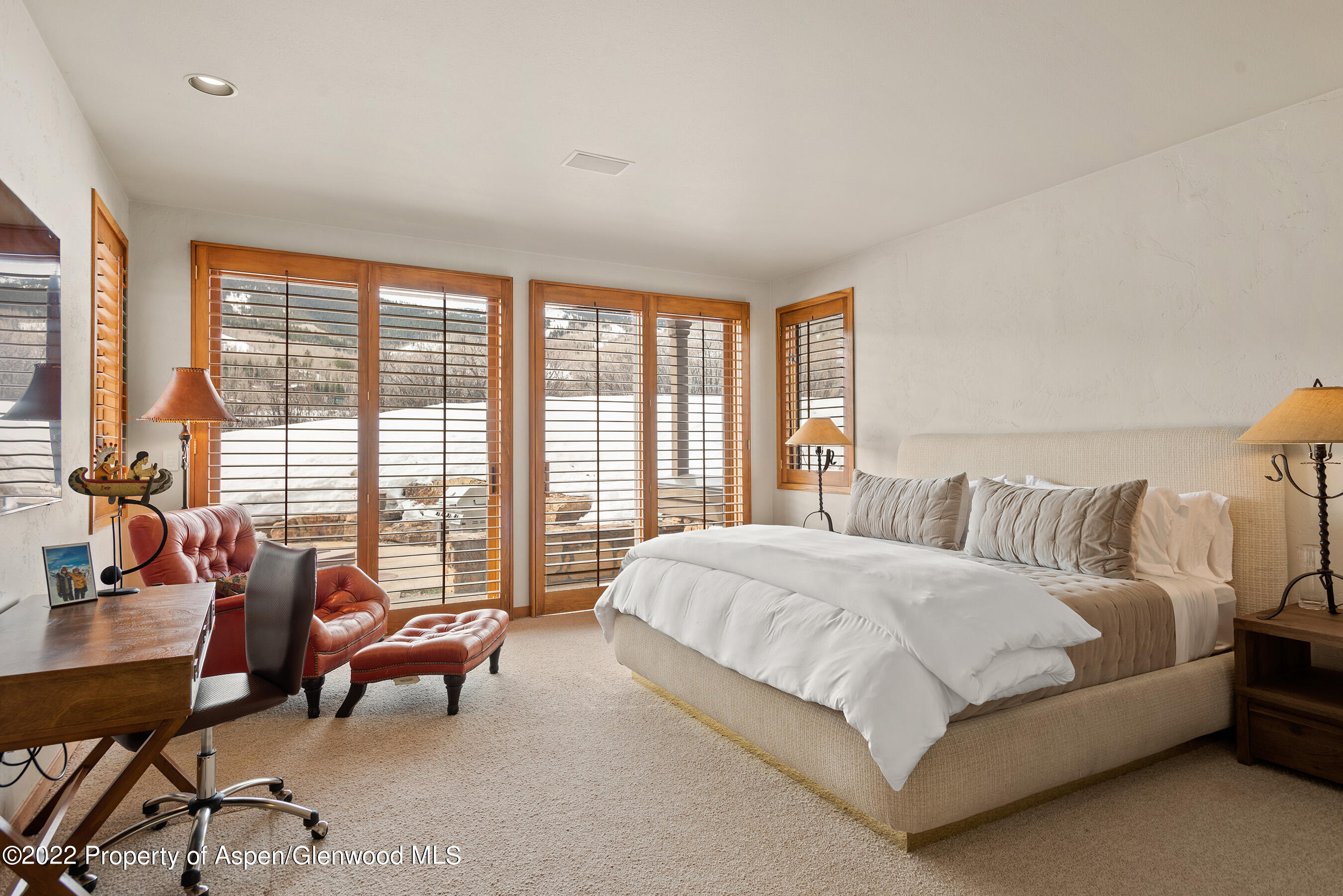 124 Fox Lane Property Photo 13