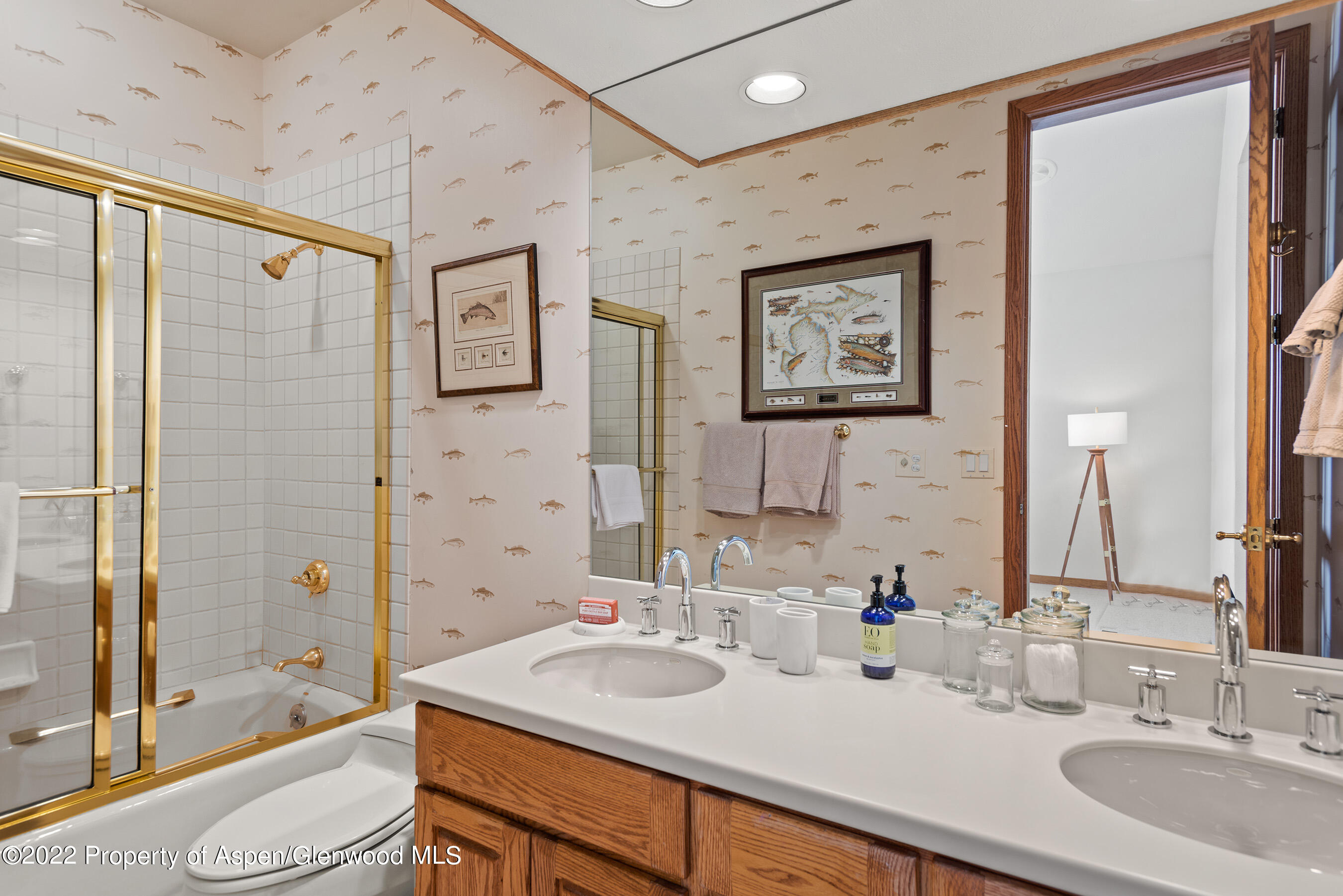 124 Fox Lane Property Photo 17
