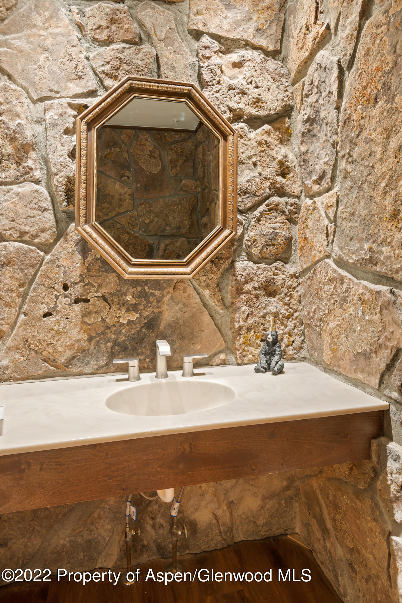 21 Lemond Circle Property Photo 12