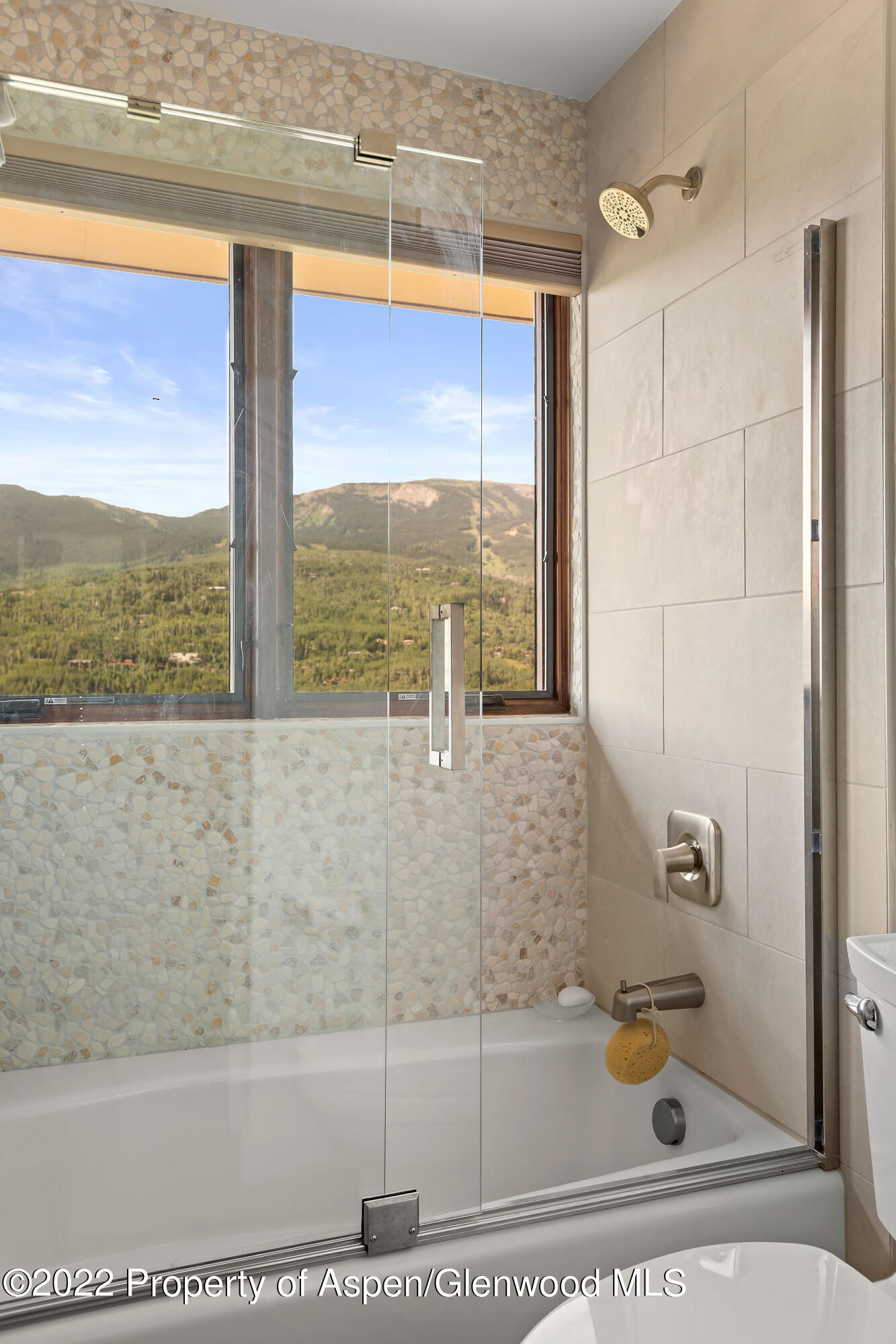 21 Lemond Circle Property Photo 14