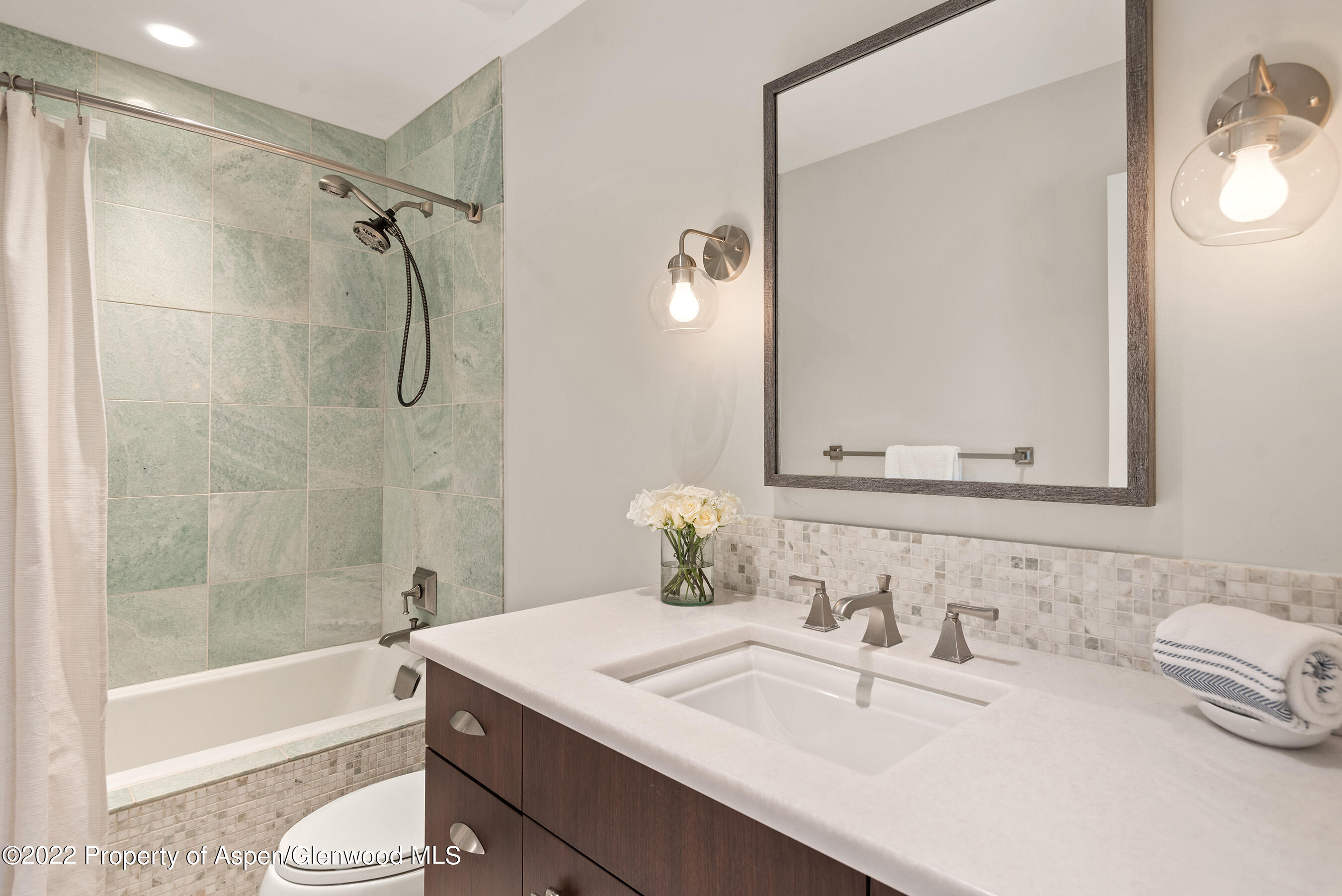 100 N 8th Street 23 Property Photo 15
