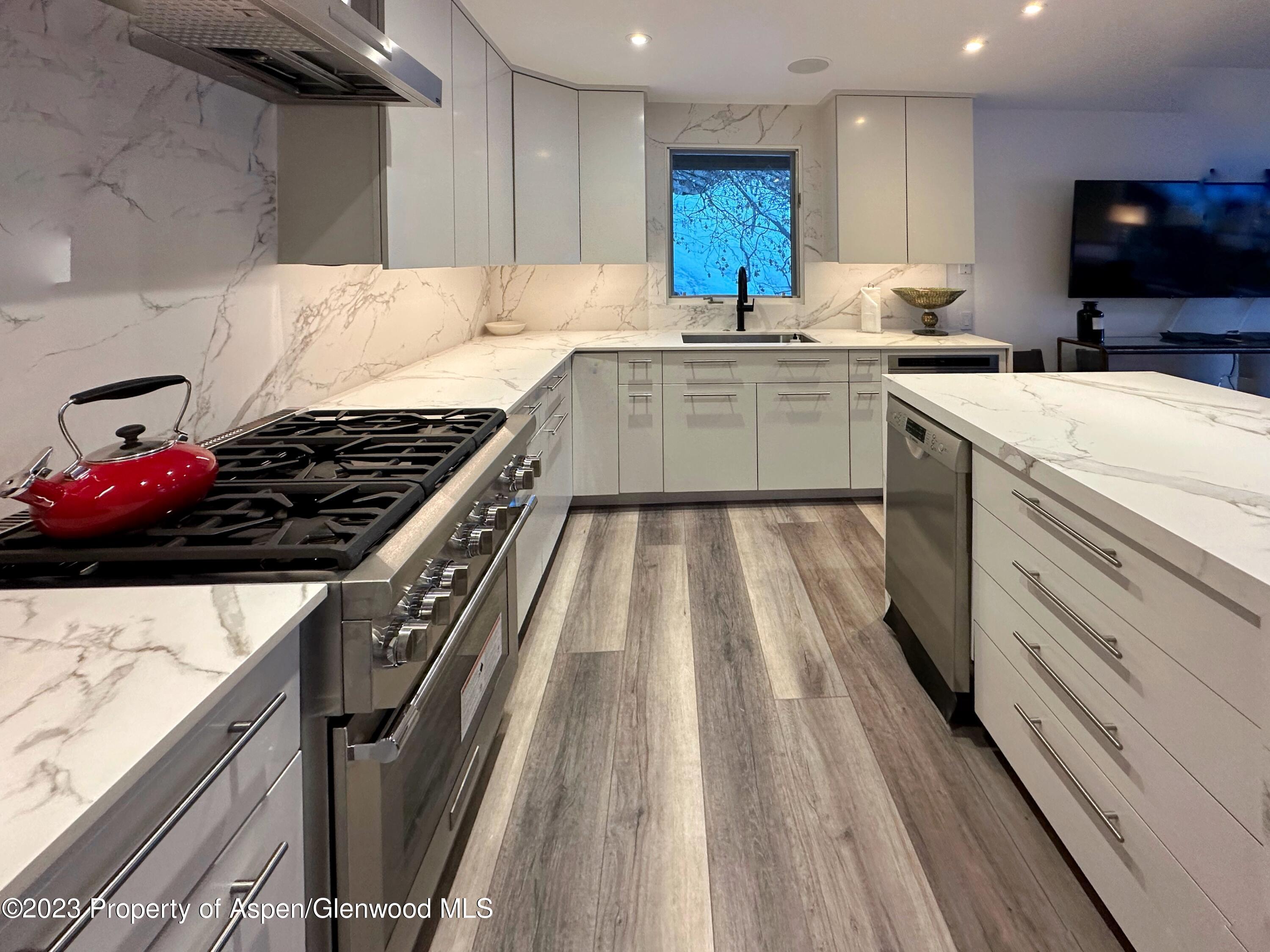 107 Aspen Mountain Road, 5 Property Photo 4