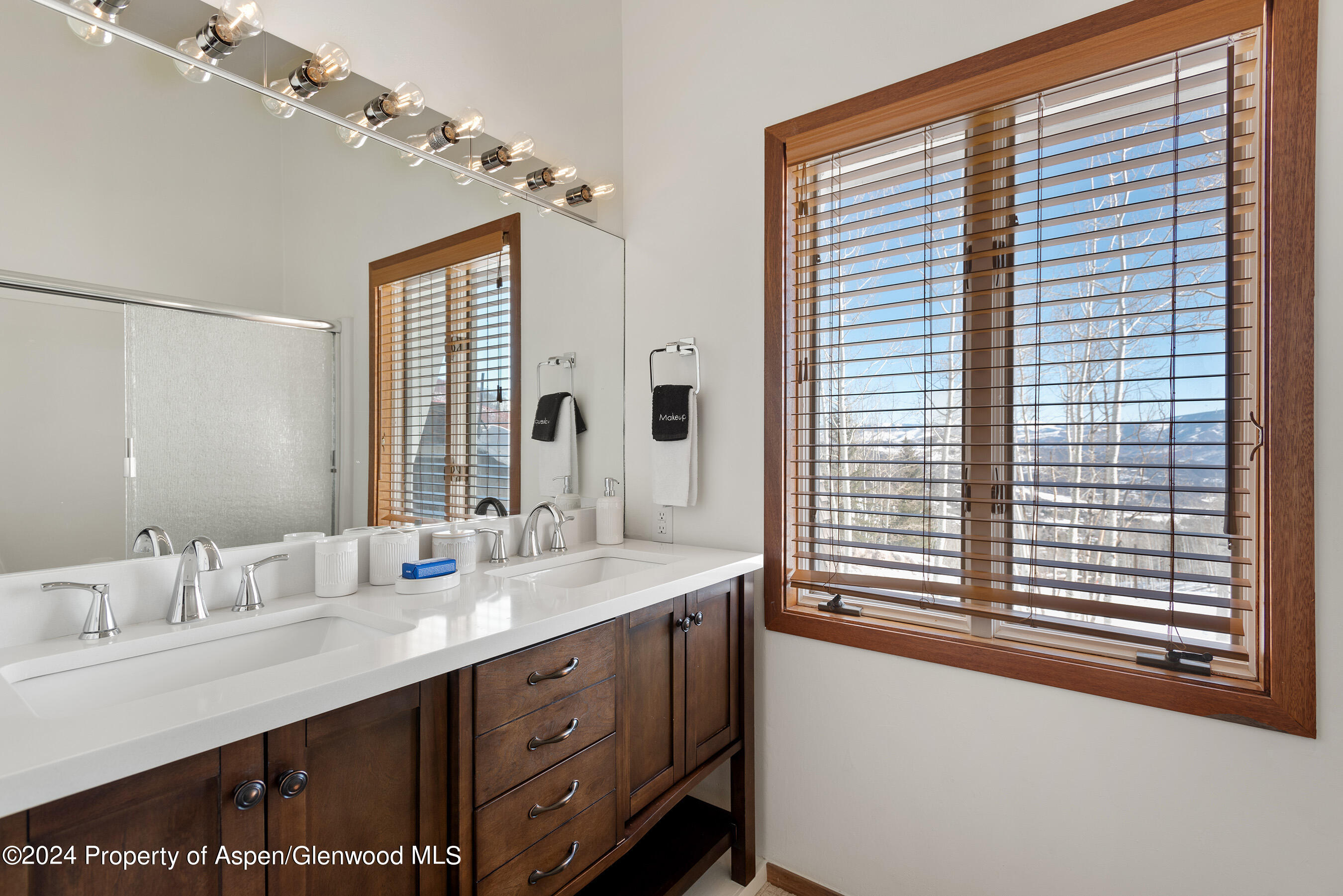 126 Edgewood Lane Property Photo 26