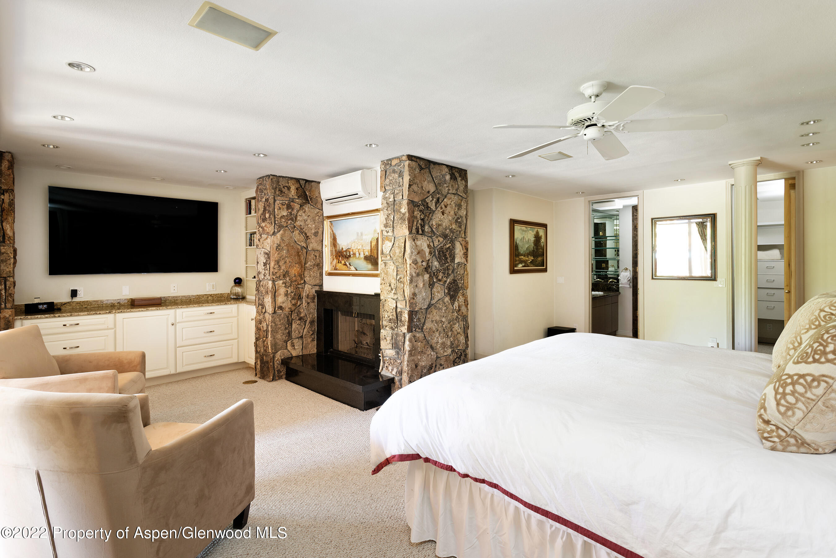 237 Gilbert Street Property Photo 9