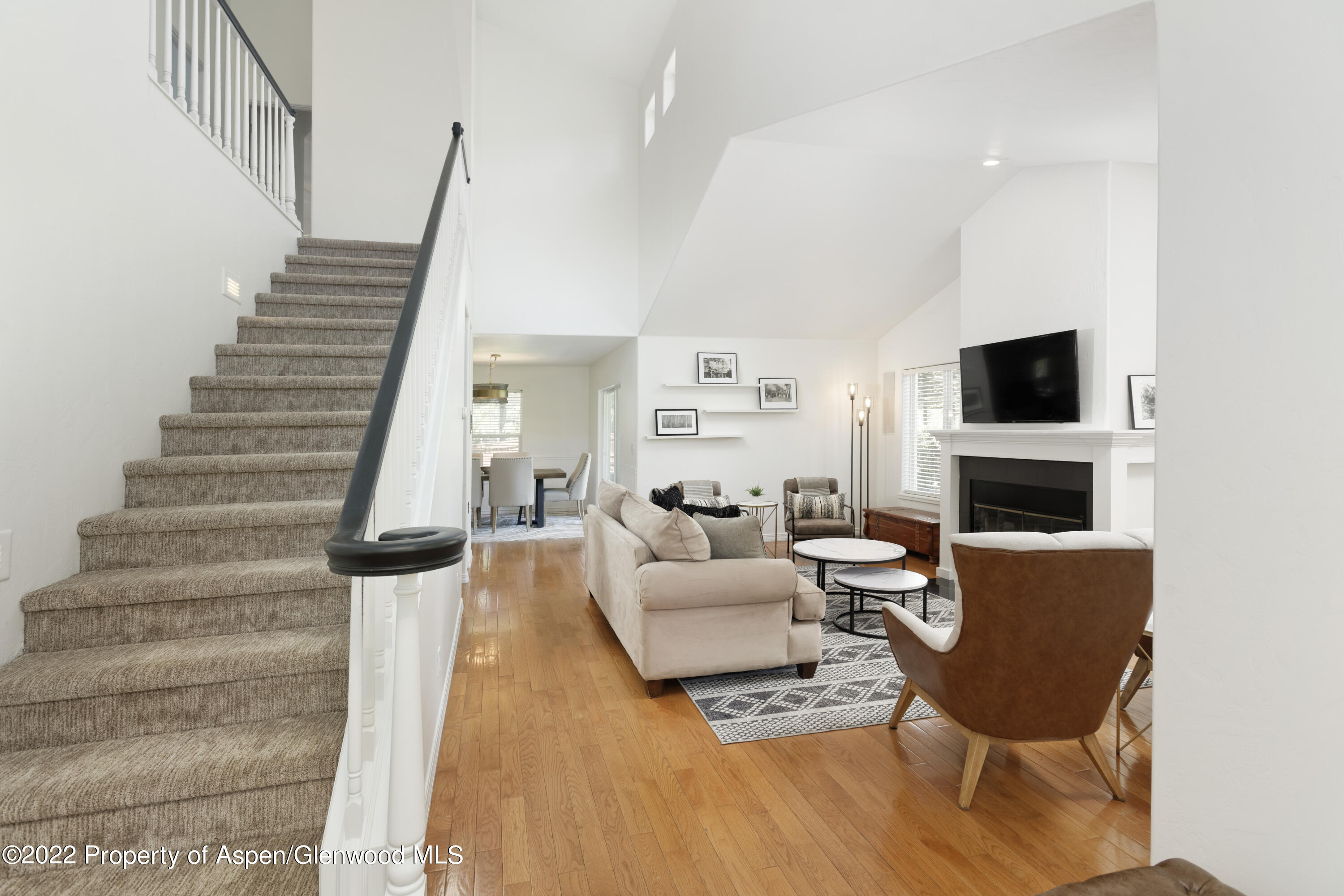 965 Lupine Circle Property Photo 8
