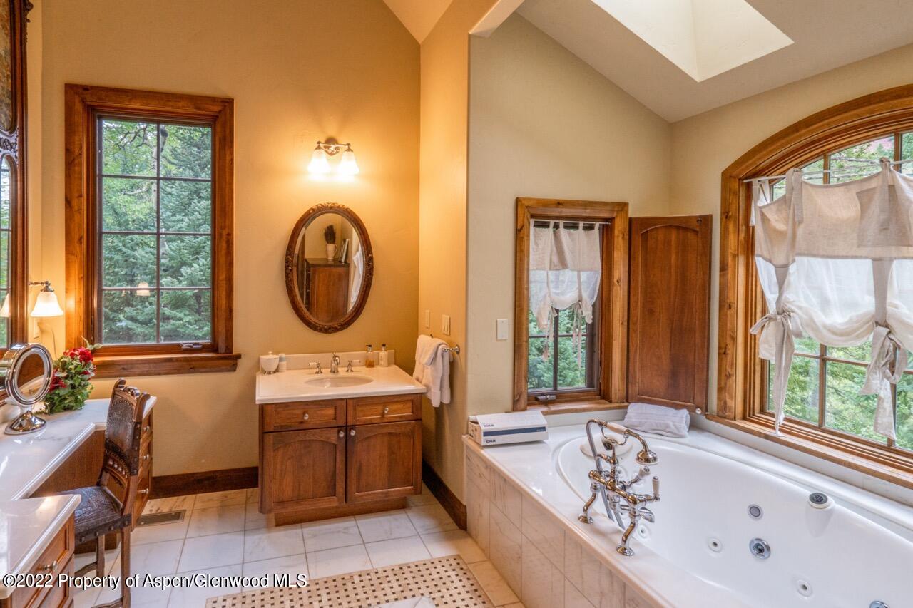 800 S Hayden Property Photo 33