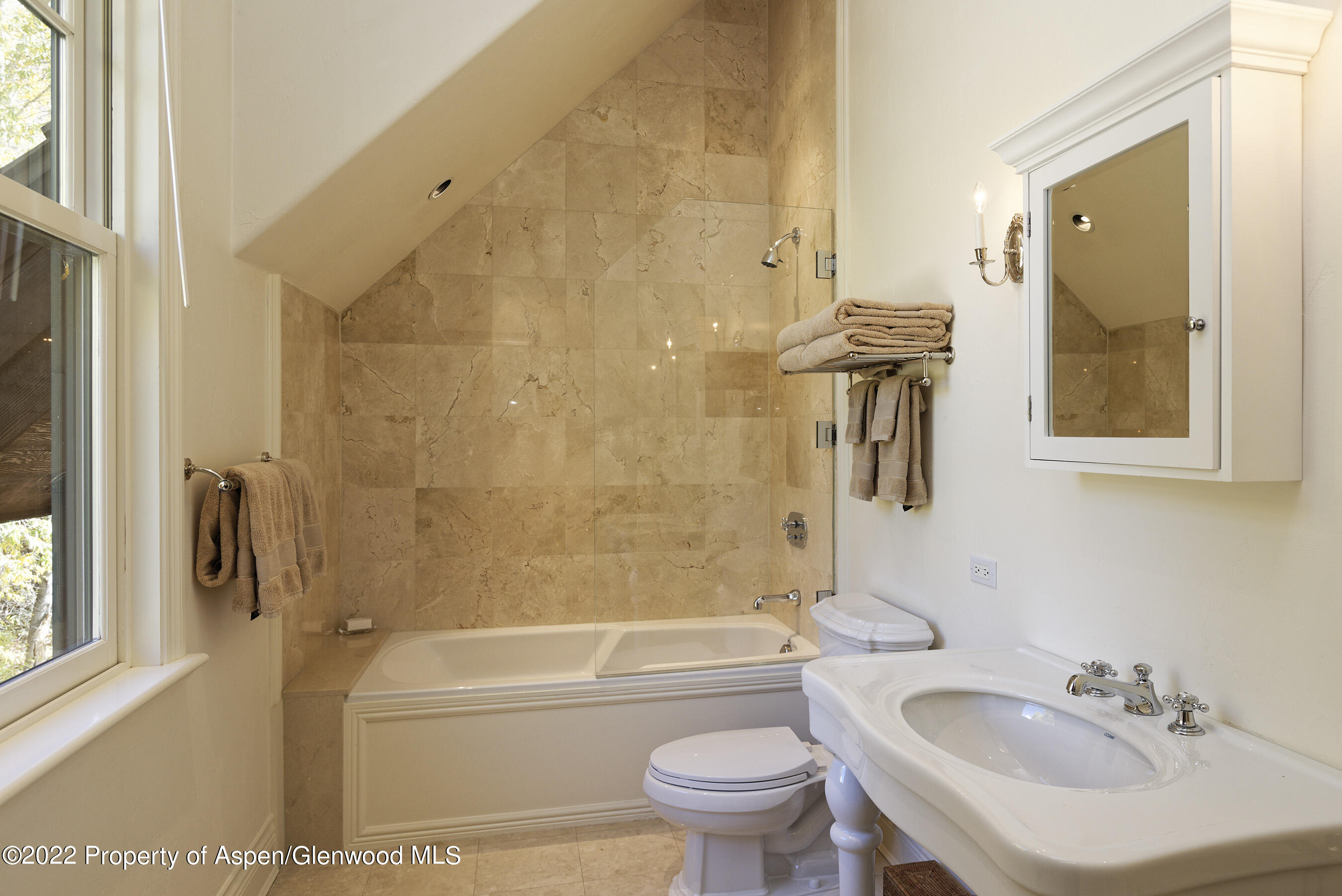 333 Snowmass Creek Road Property Photo 21