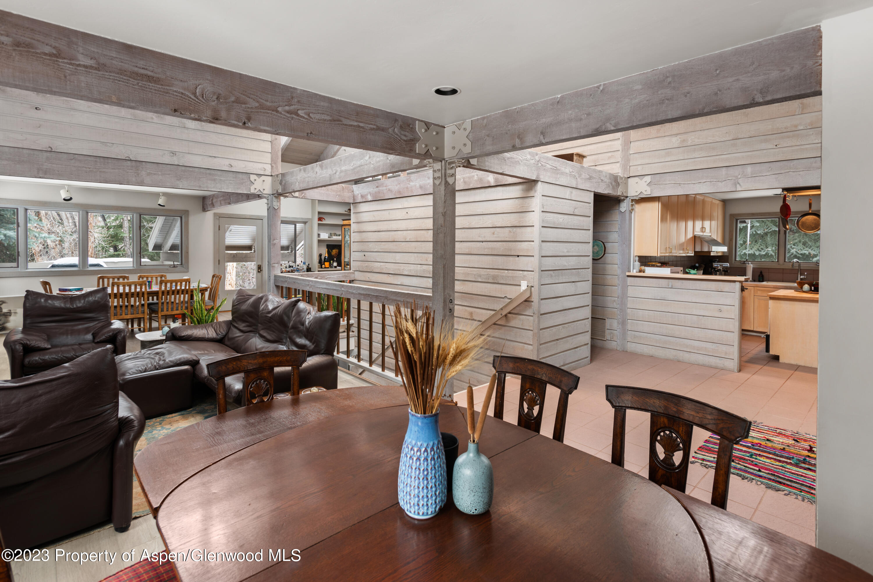 645 Sneaky Lane Property Photo 6