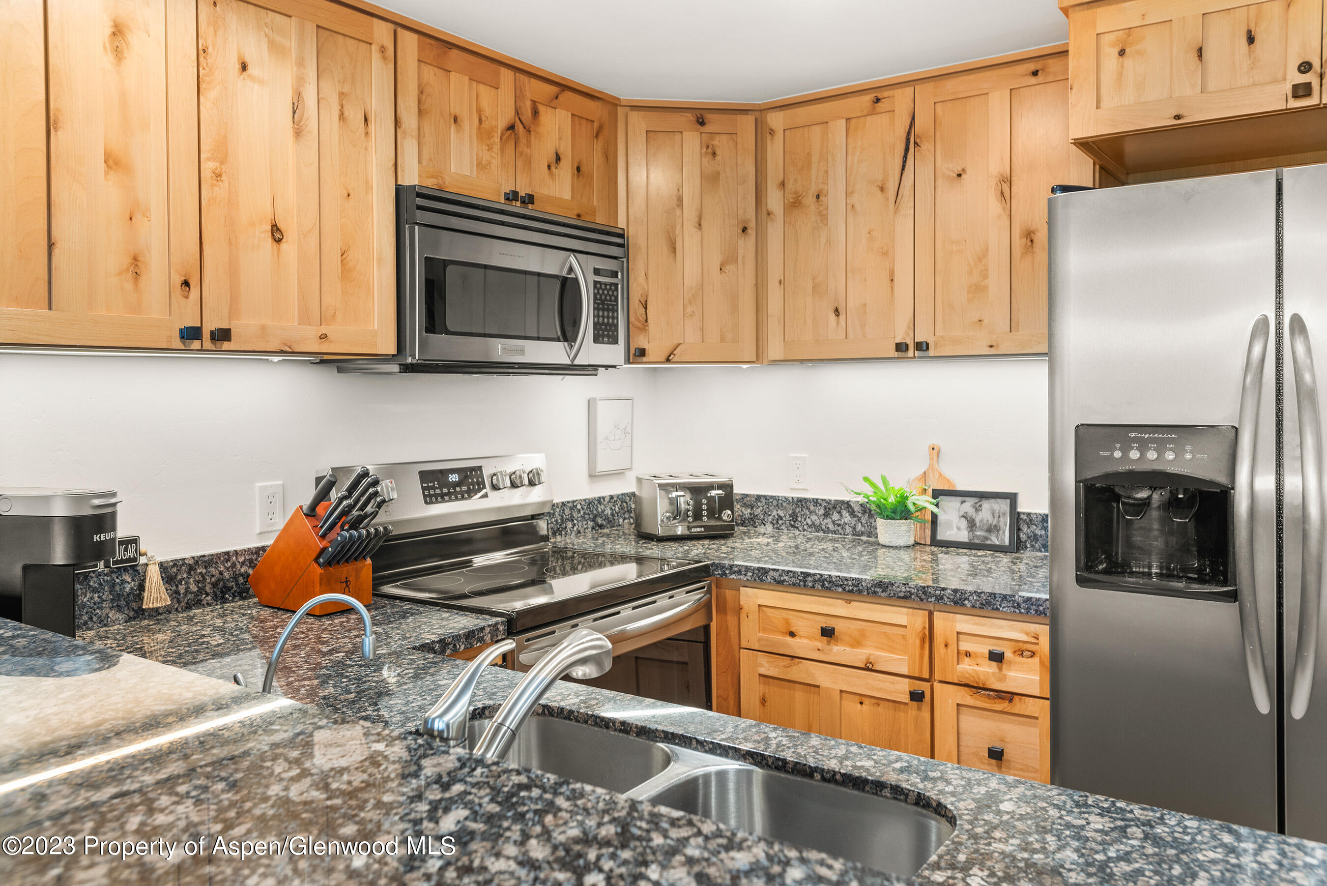 55 Upper Woodbridge Road, Unit G3 Property Photo 10