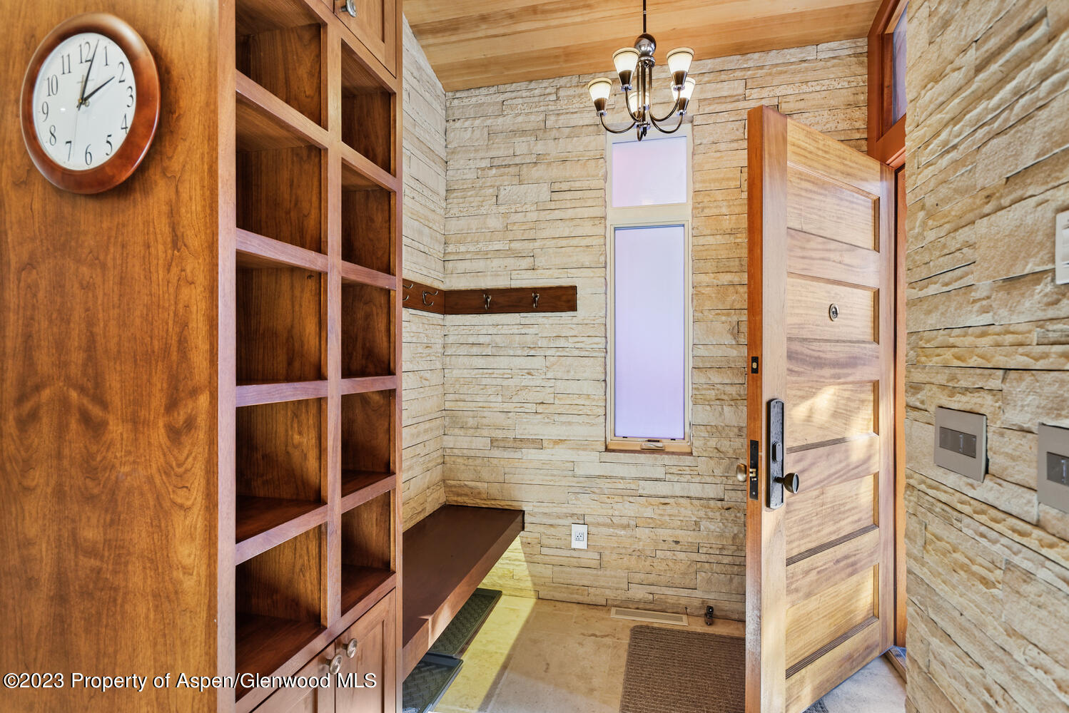 100 E Cooper Avenue, 6 Property Photo 2
