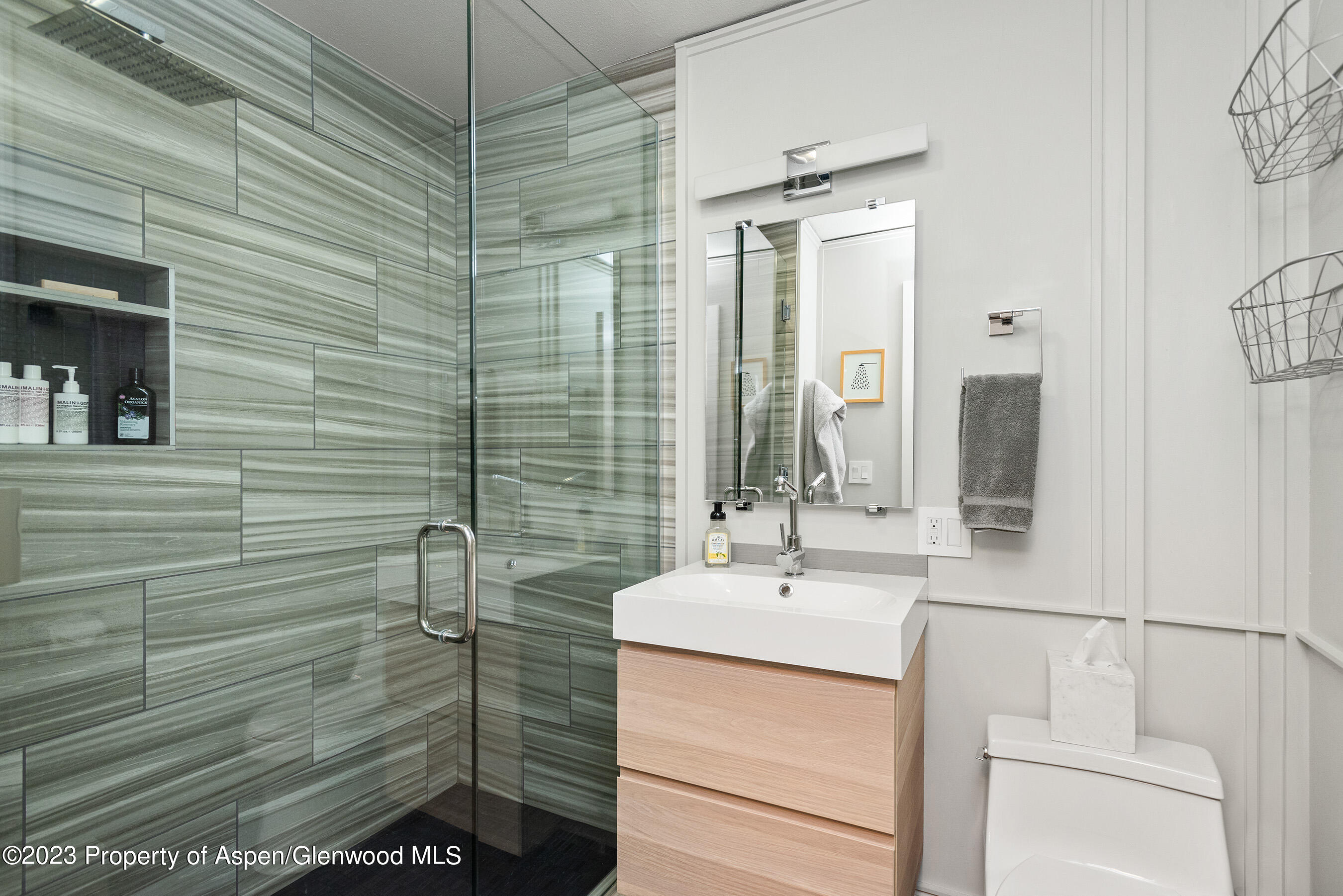 876 Snowmass Creek Road Property Photo 31