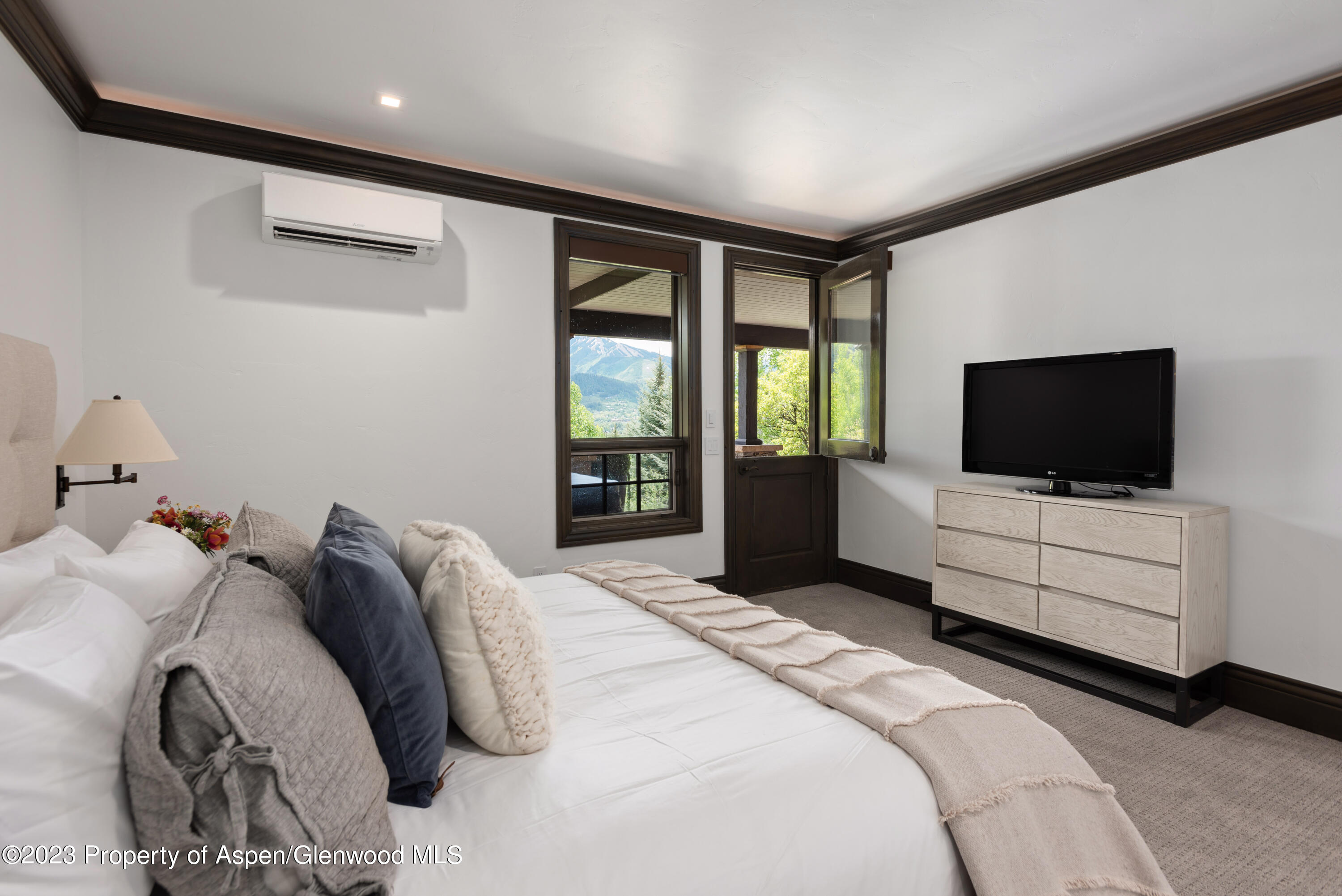 349 Draw Drive Property Photo 17