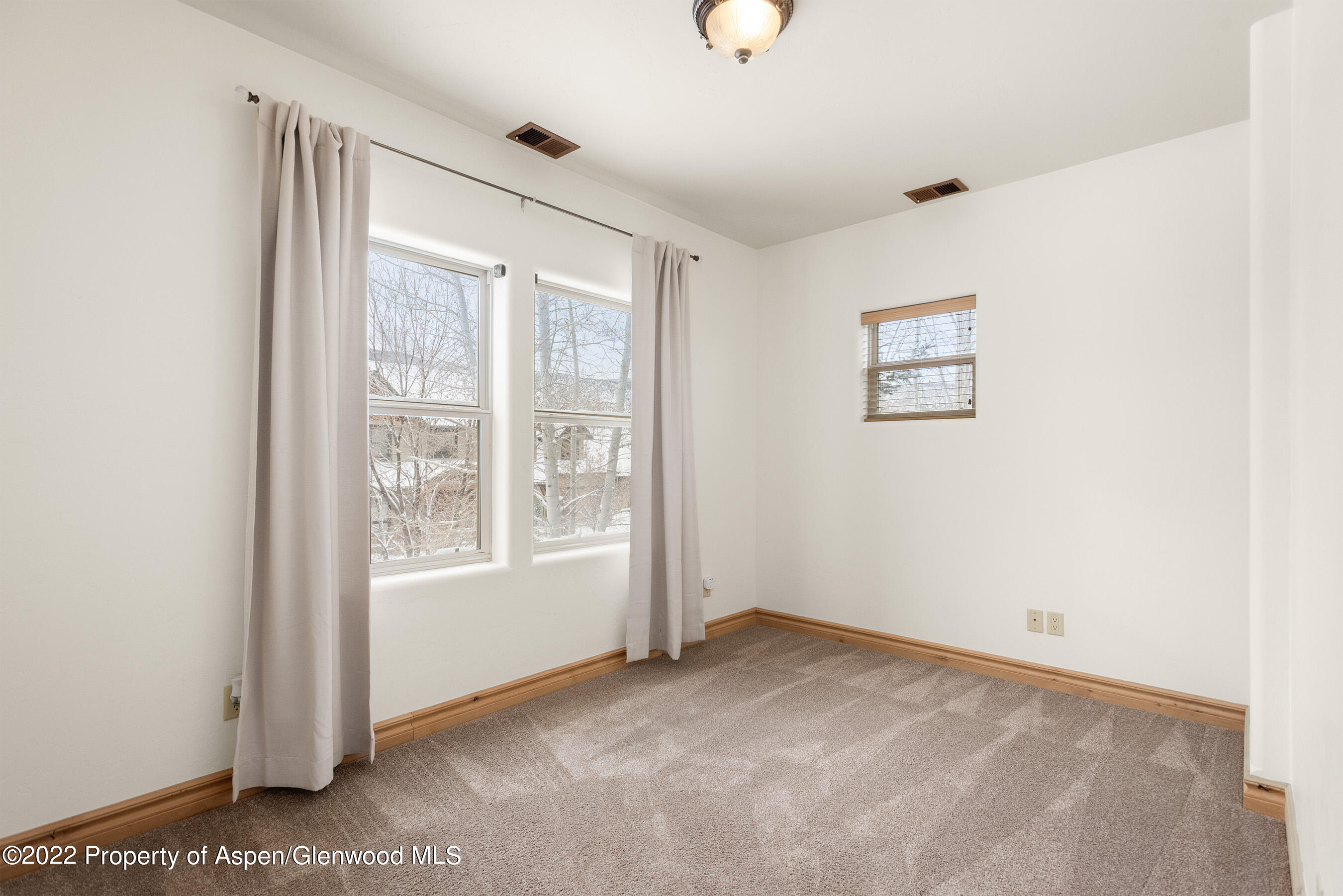 211 Juniper Court Property Photo 12