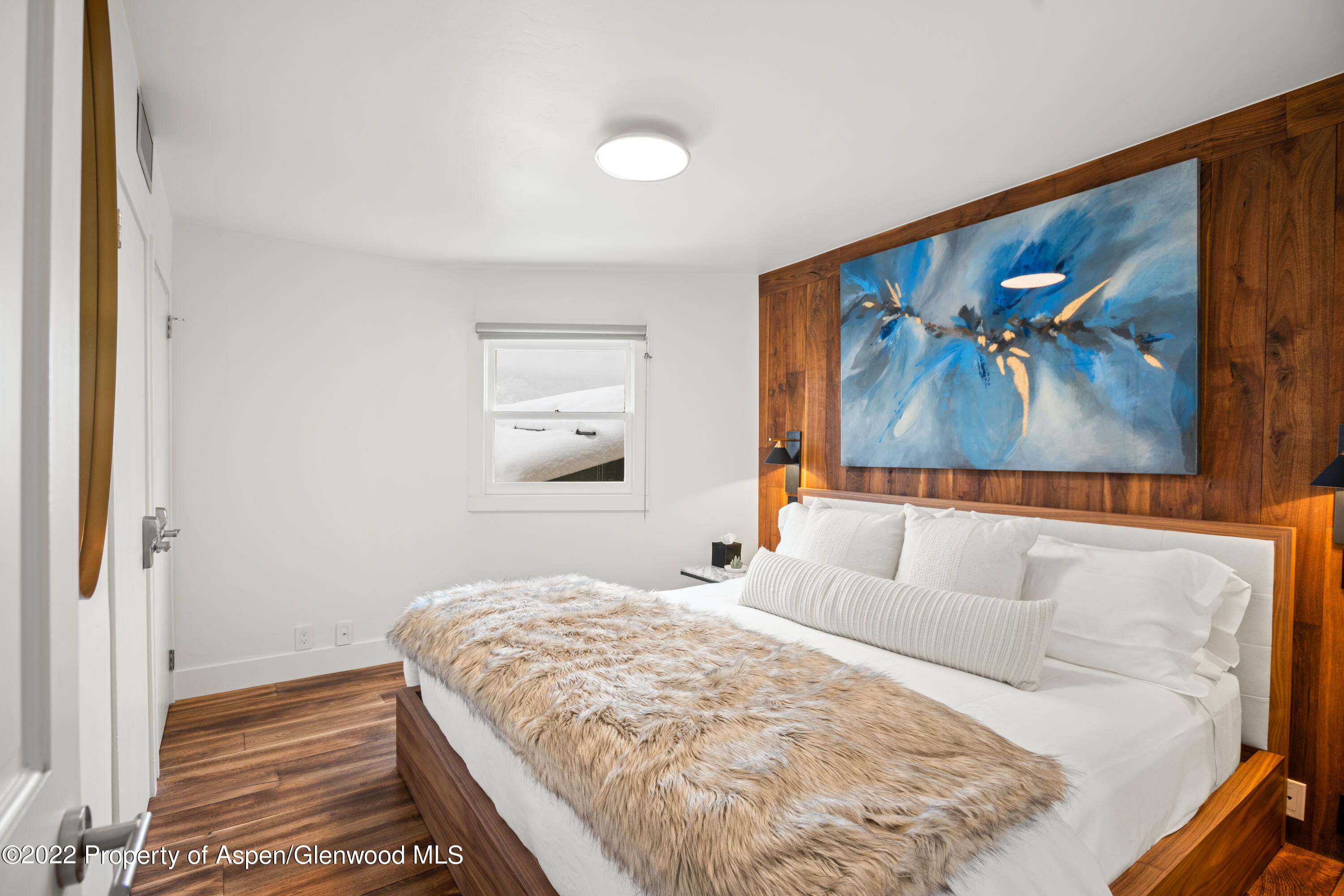 809 S Aspen Street, 9 Property Photo 7