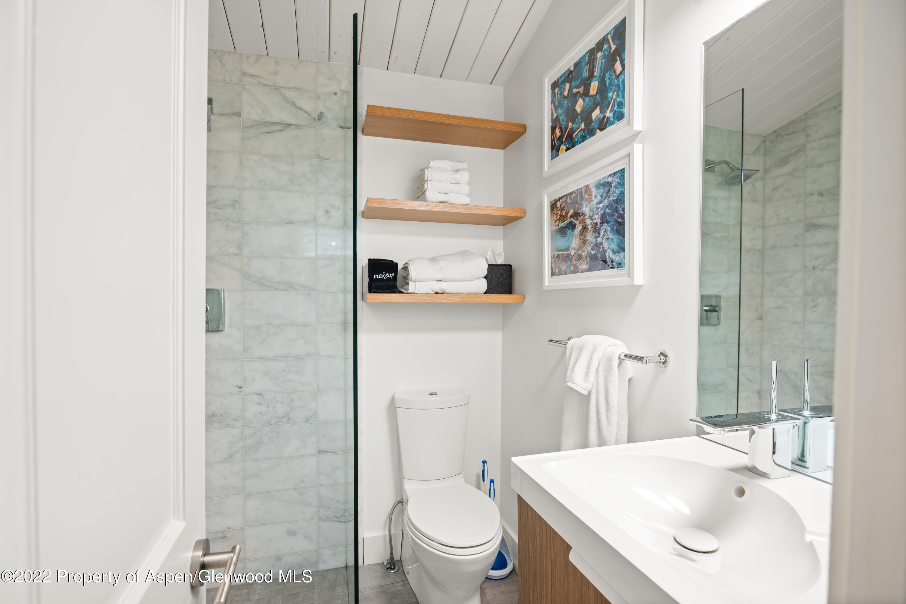 809 S Aspen Street, 9 Property Photo 10