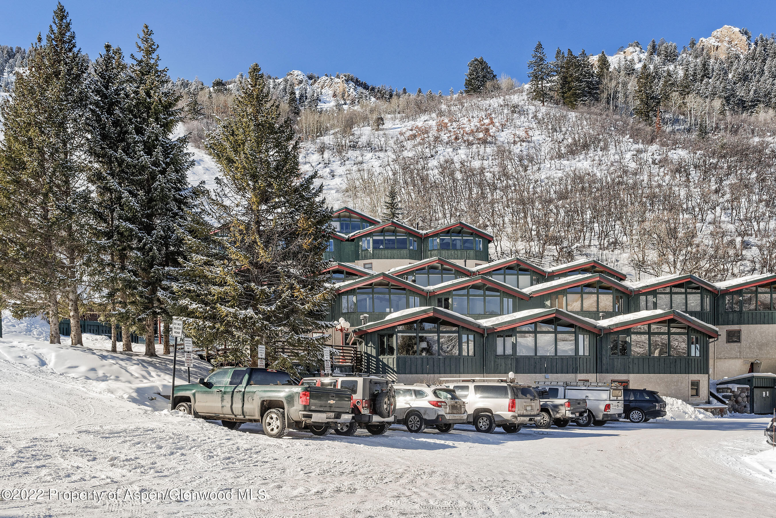 809 S Aspen Street, 9 Property Photo 14