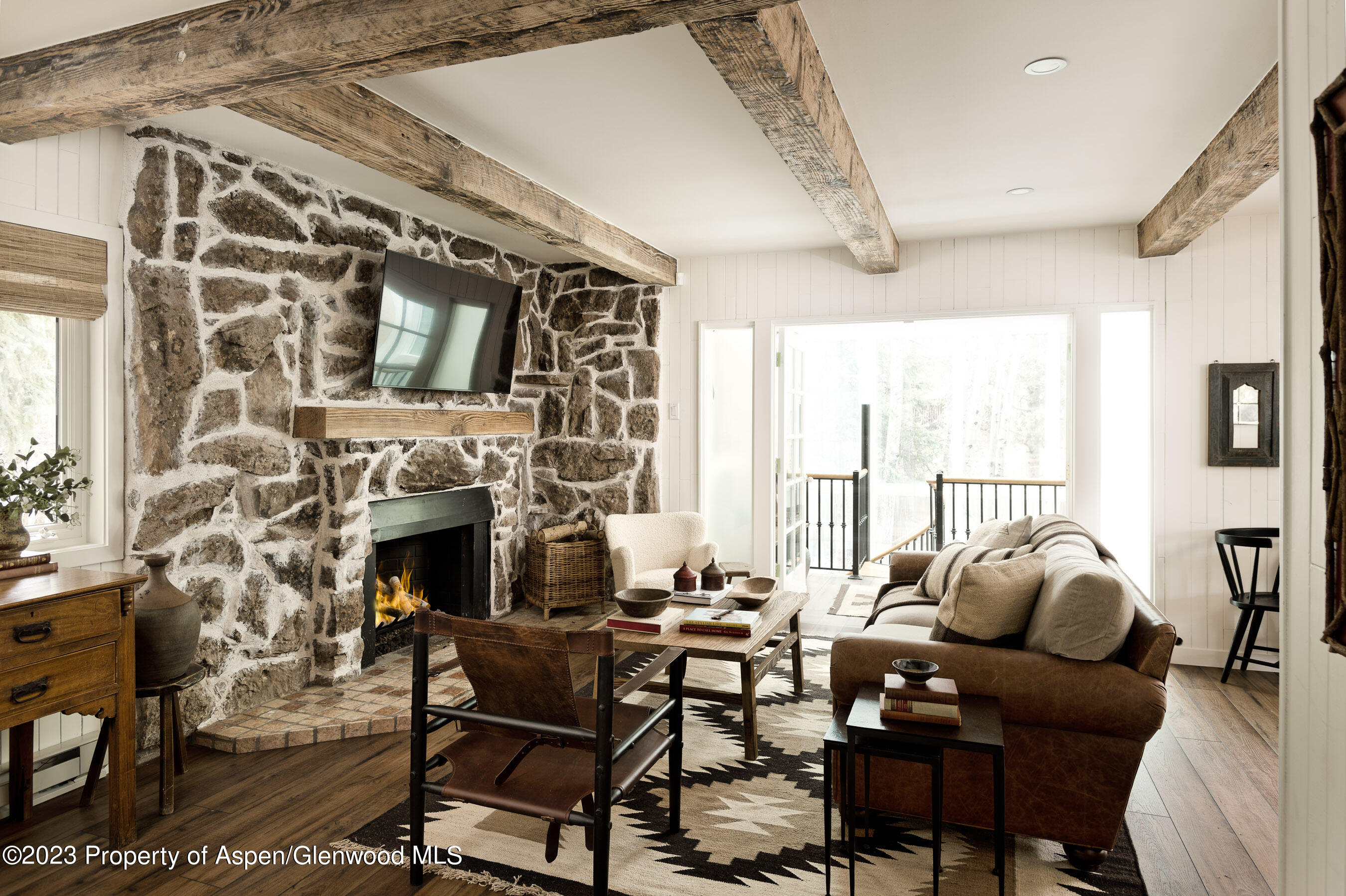 1470 Snowmass Creek Road Property Photo 8