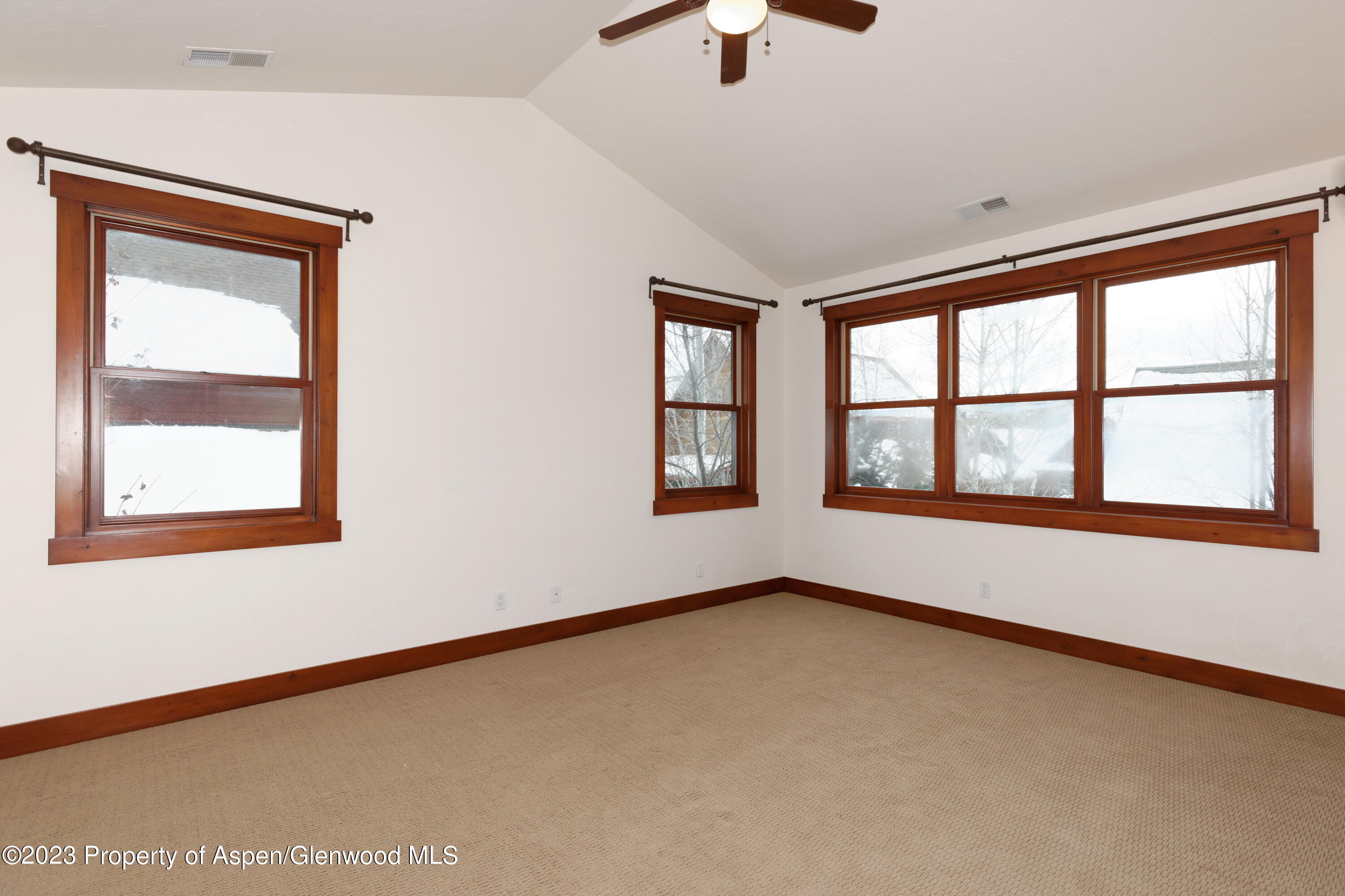 210 Juniper Court Property Photo 11
