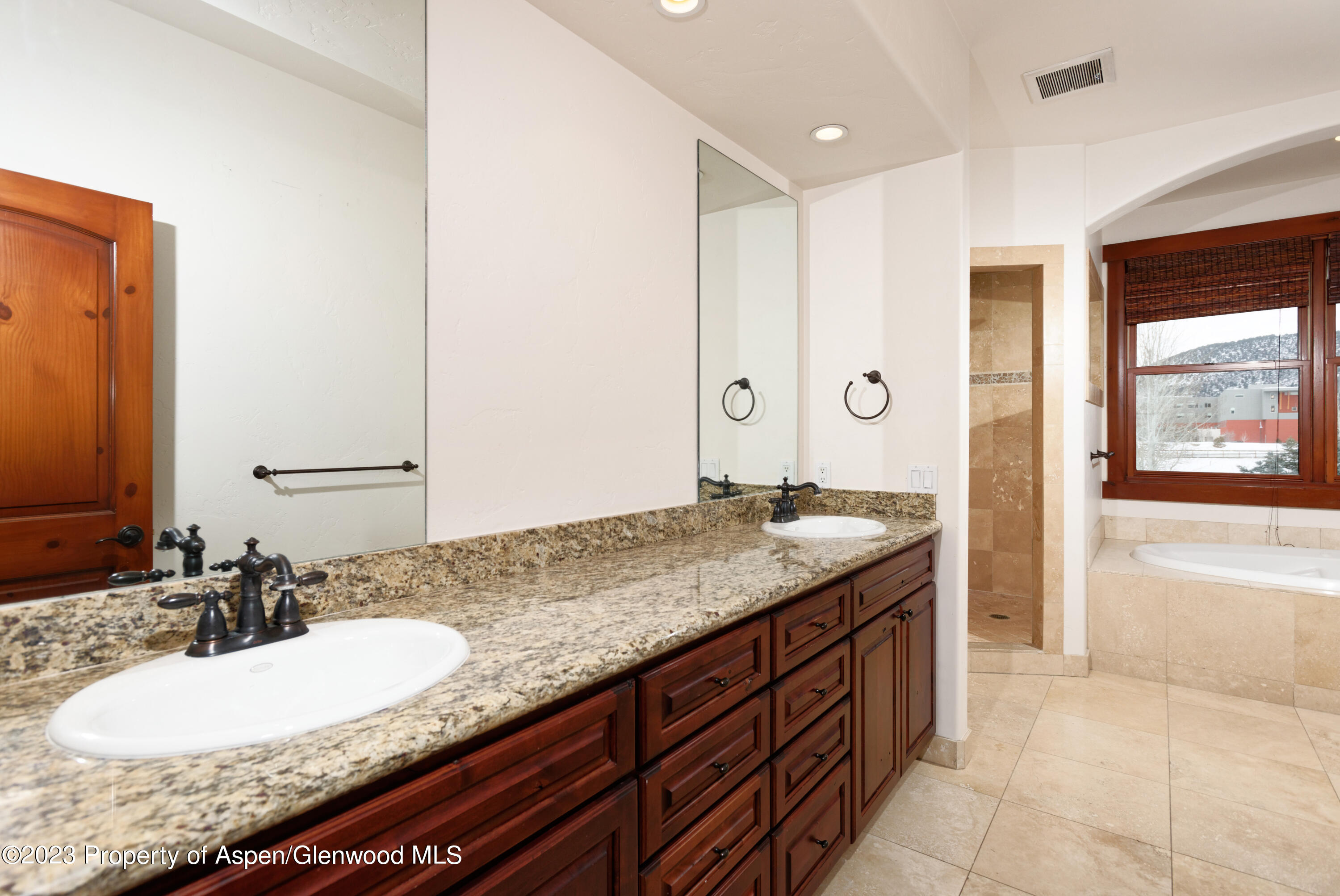 210 Juniper Court Property Photo 12