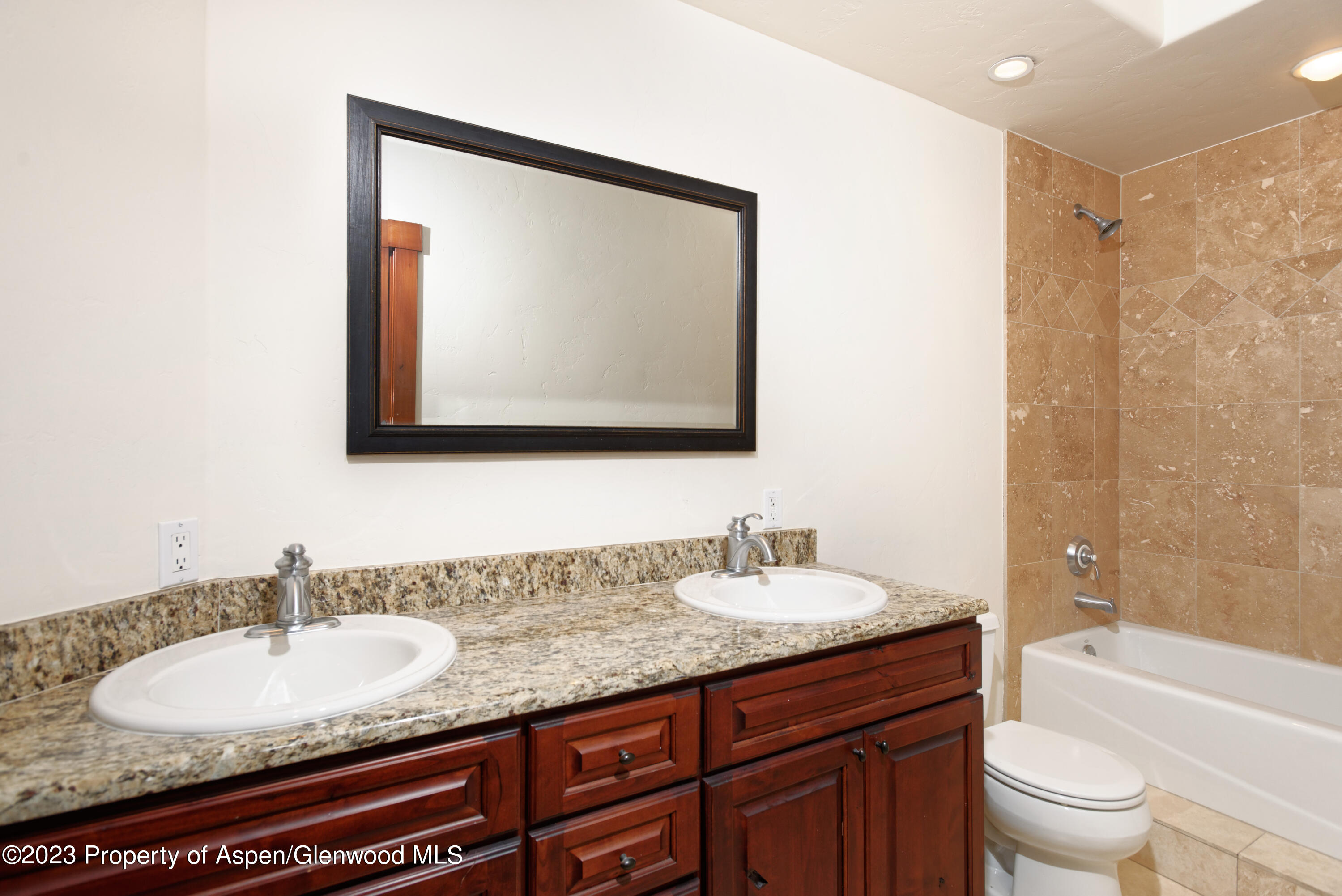 210 Juniper Court Property Photo 16