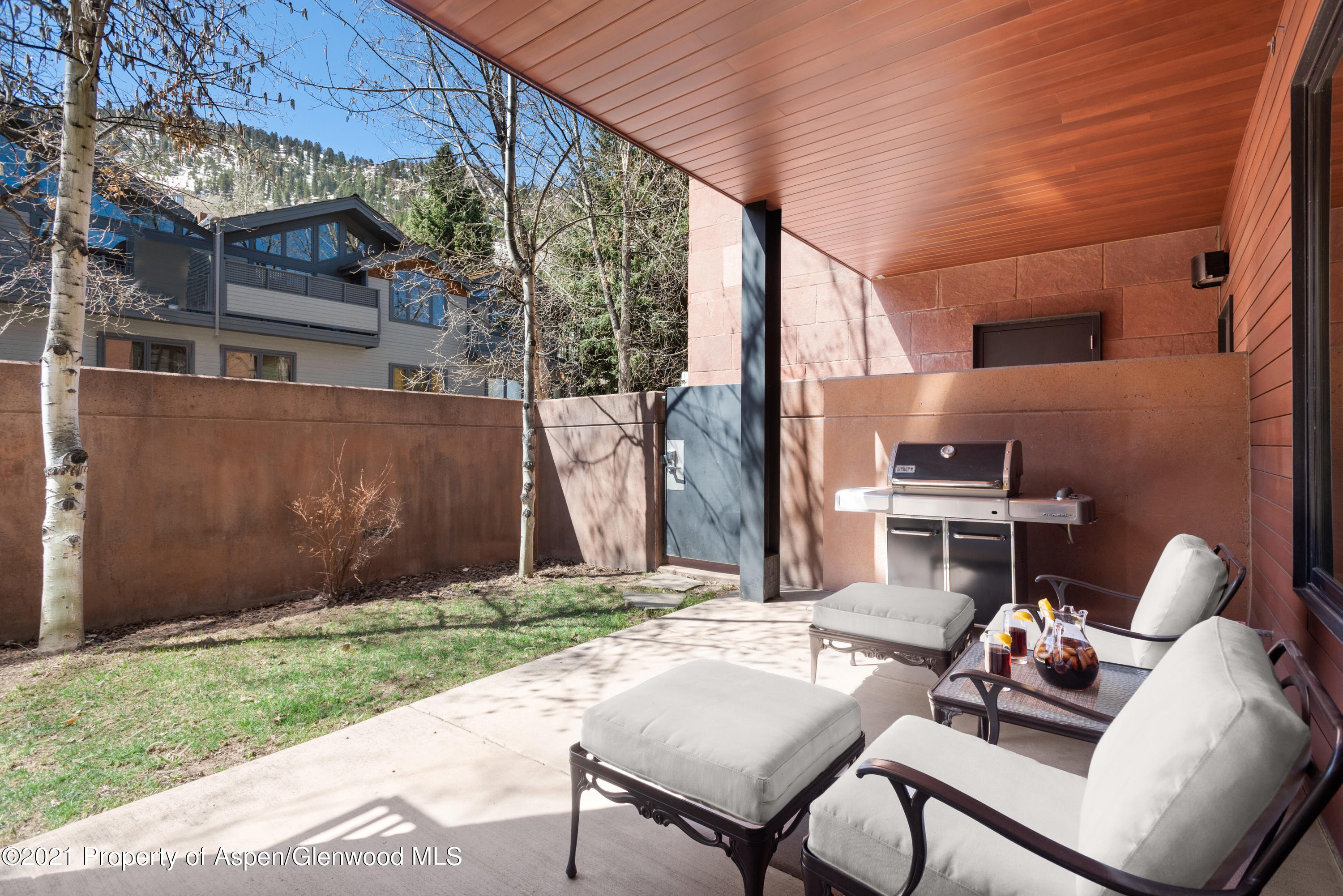 233 E Cooper Avenue, 104 Property Photo 10