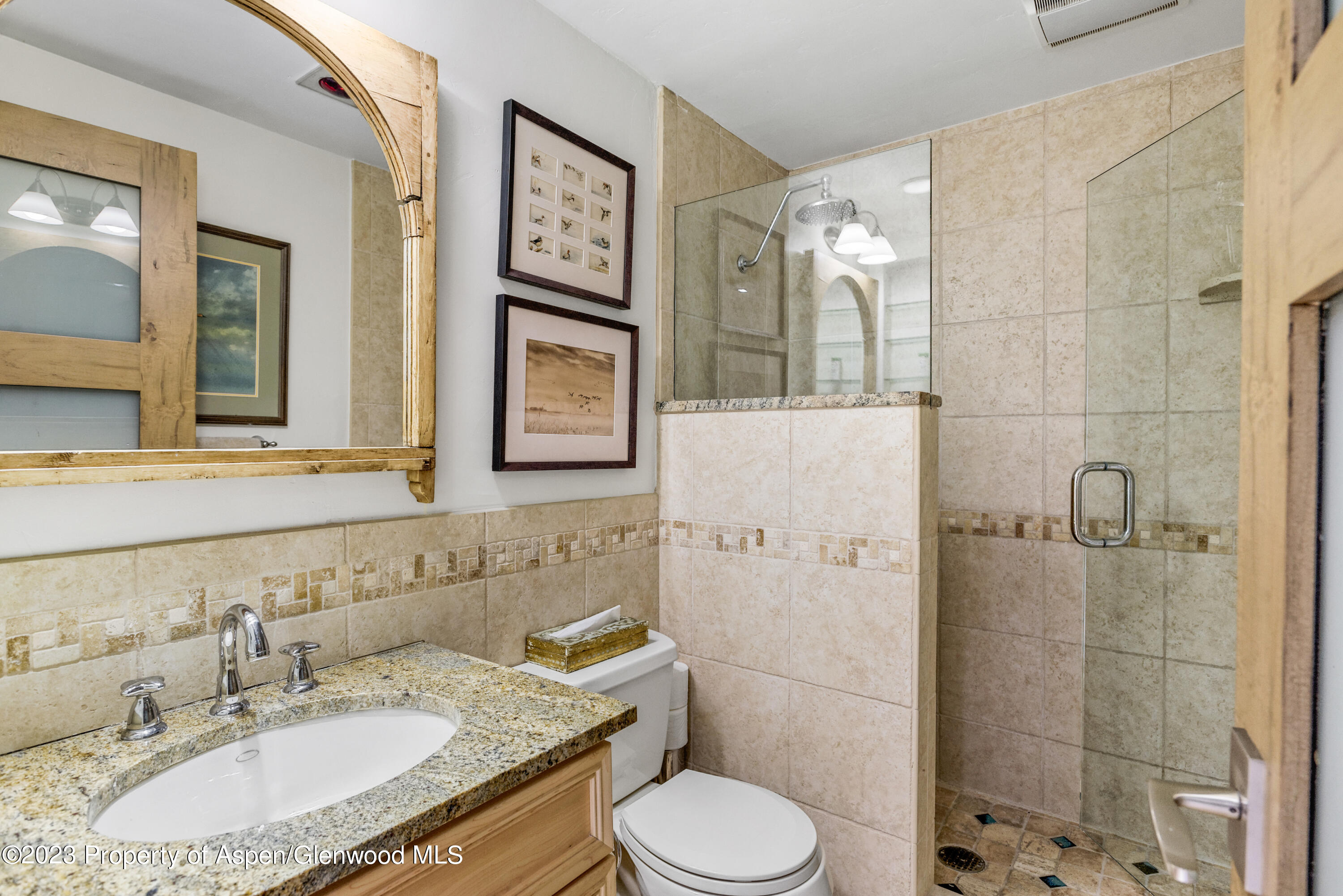 525 S Original Street Unit B Property Photo 13