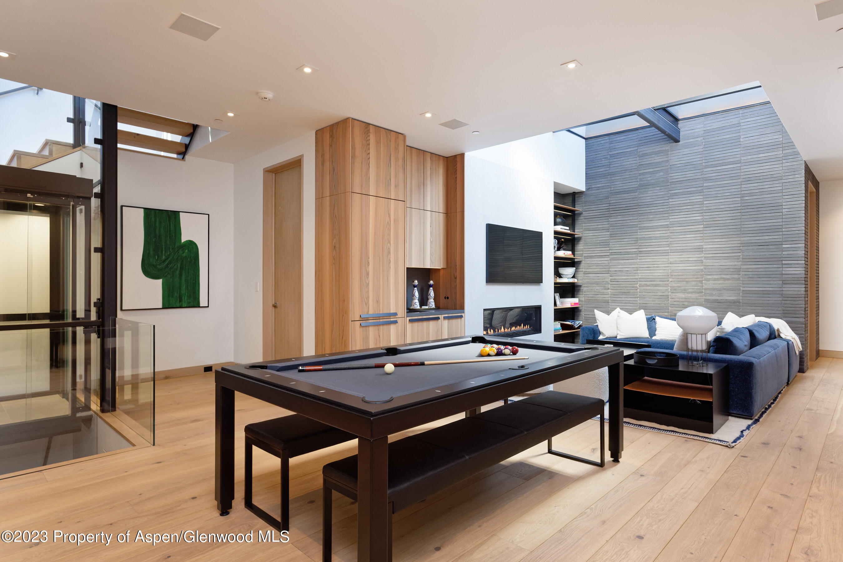 322 E Bleeker Street Property Photo 15