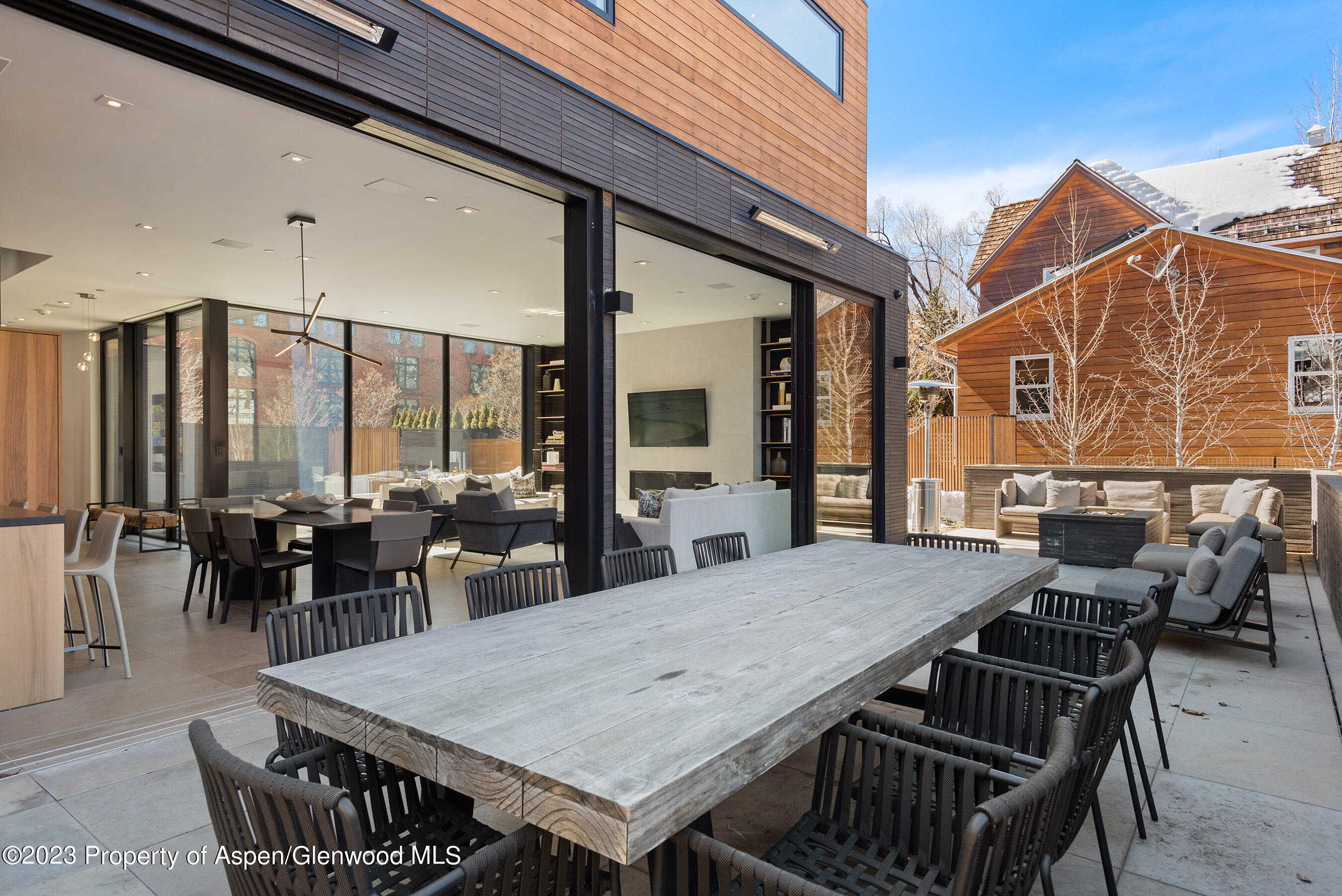 322 E Bleeker Street Property Photo 26