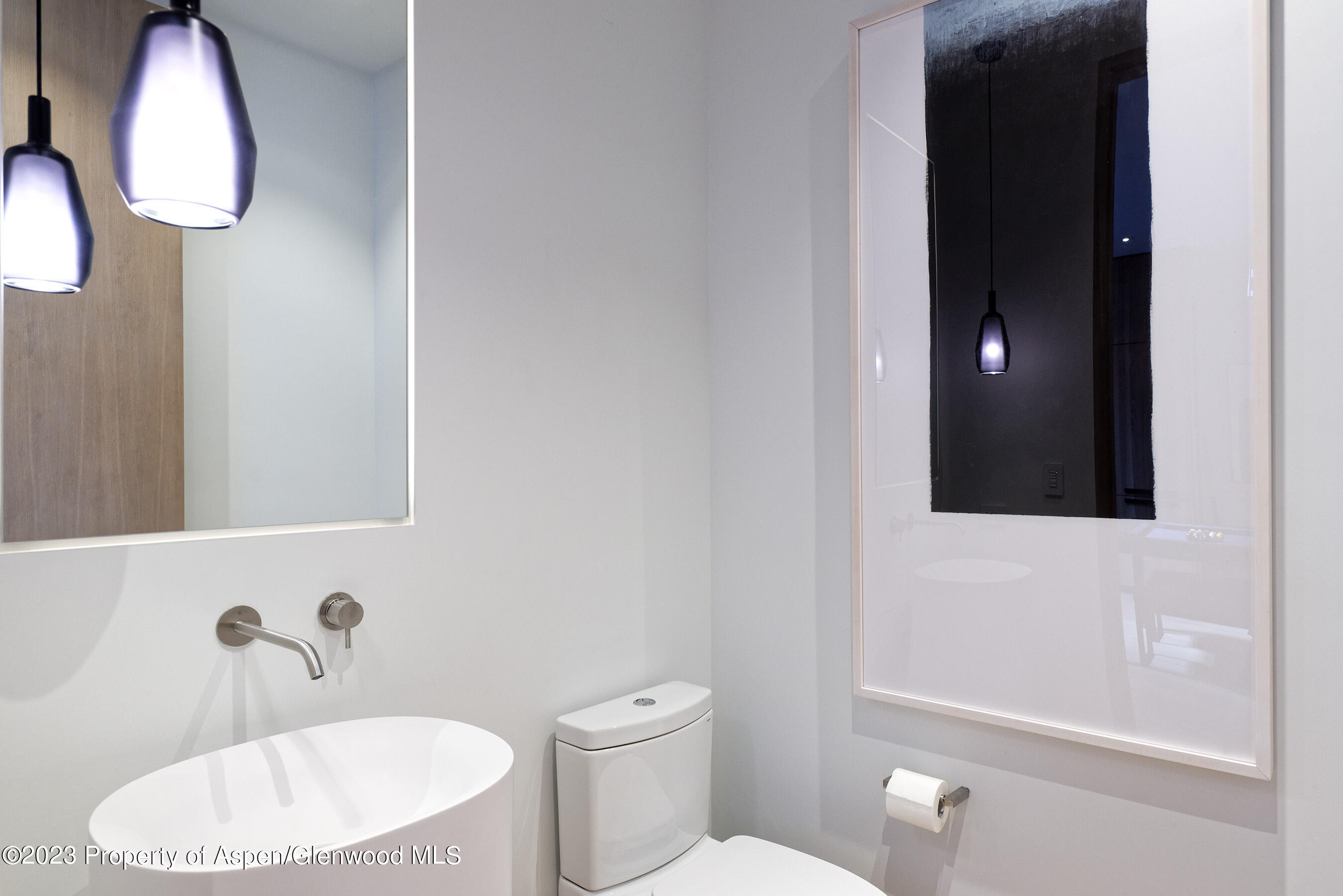 322 E Bleeker Street Property Photo 36