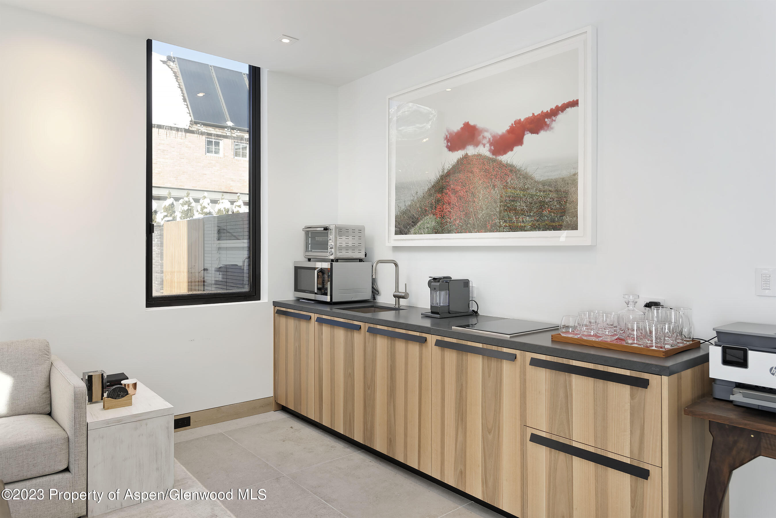 322-324 E Bleeker Street Property Photo 43