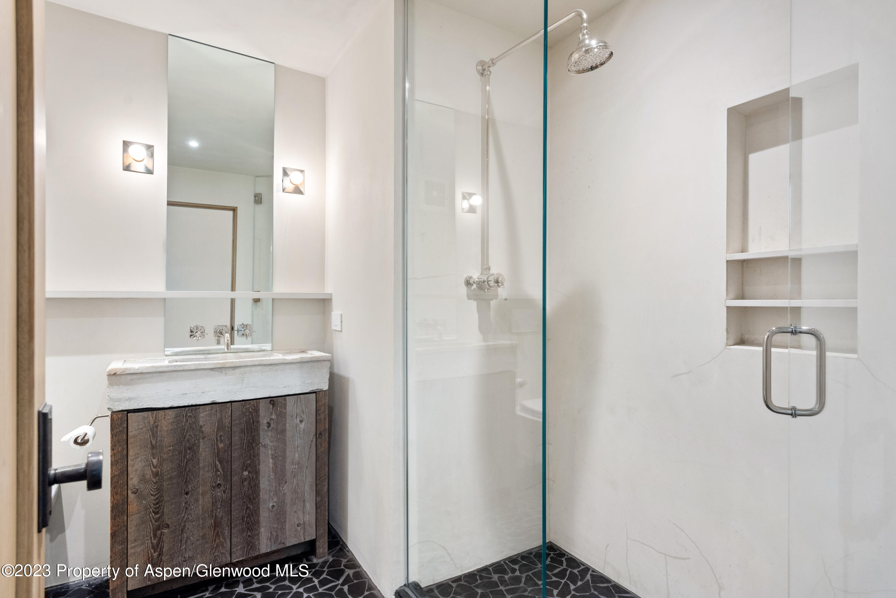 763 Willoughby Way Property Photo 30