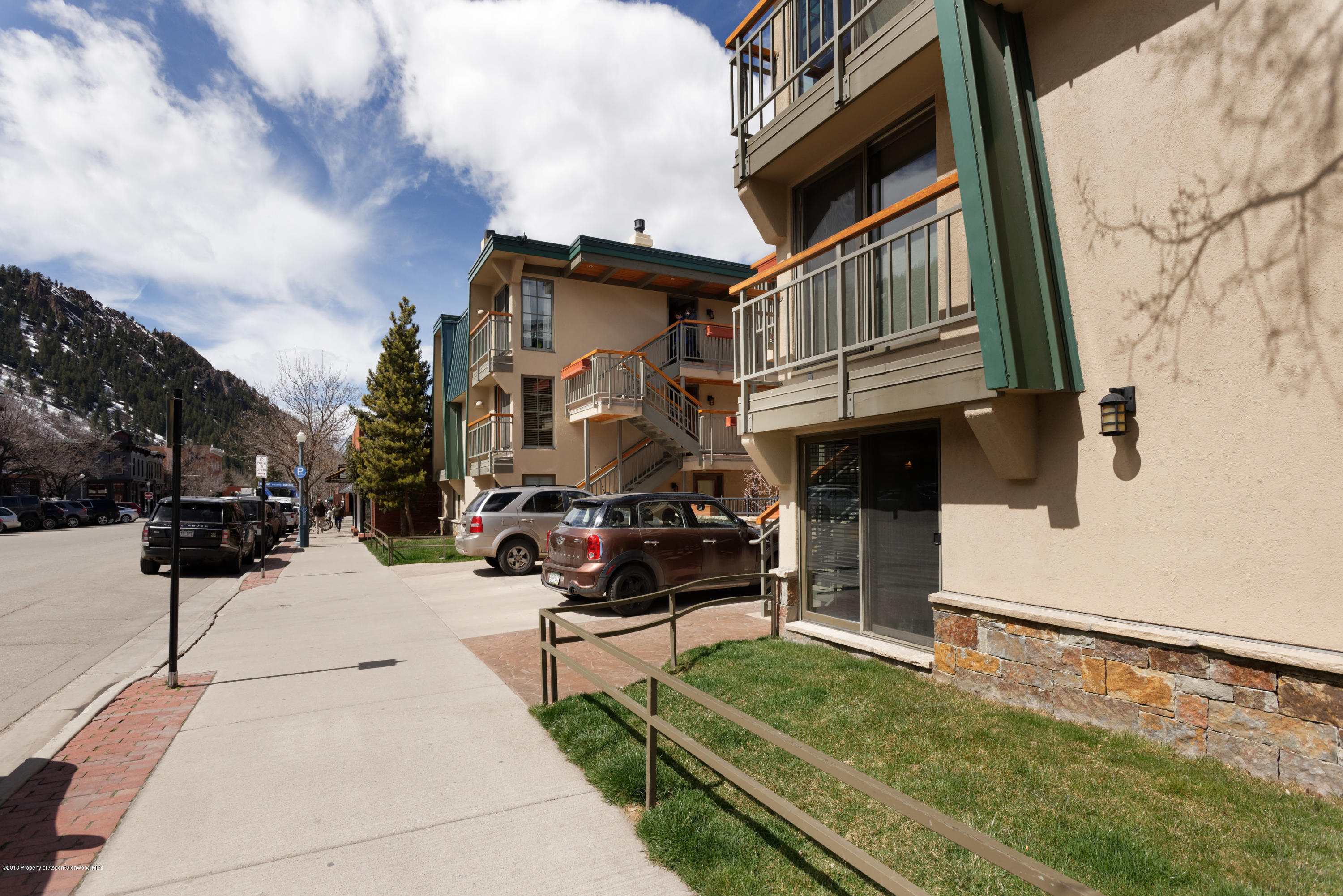 630 E Cooper #6 Property Photo 15