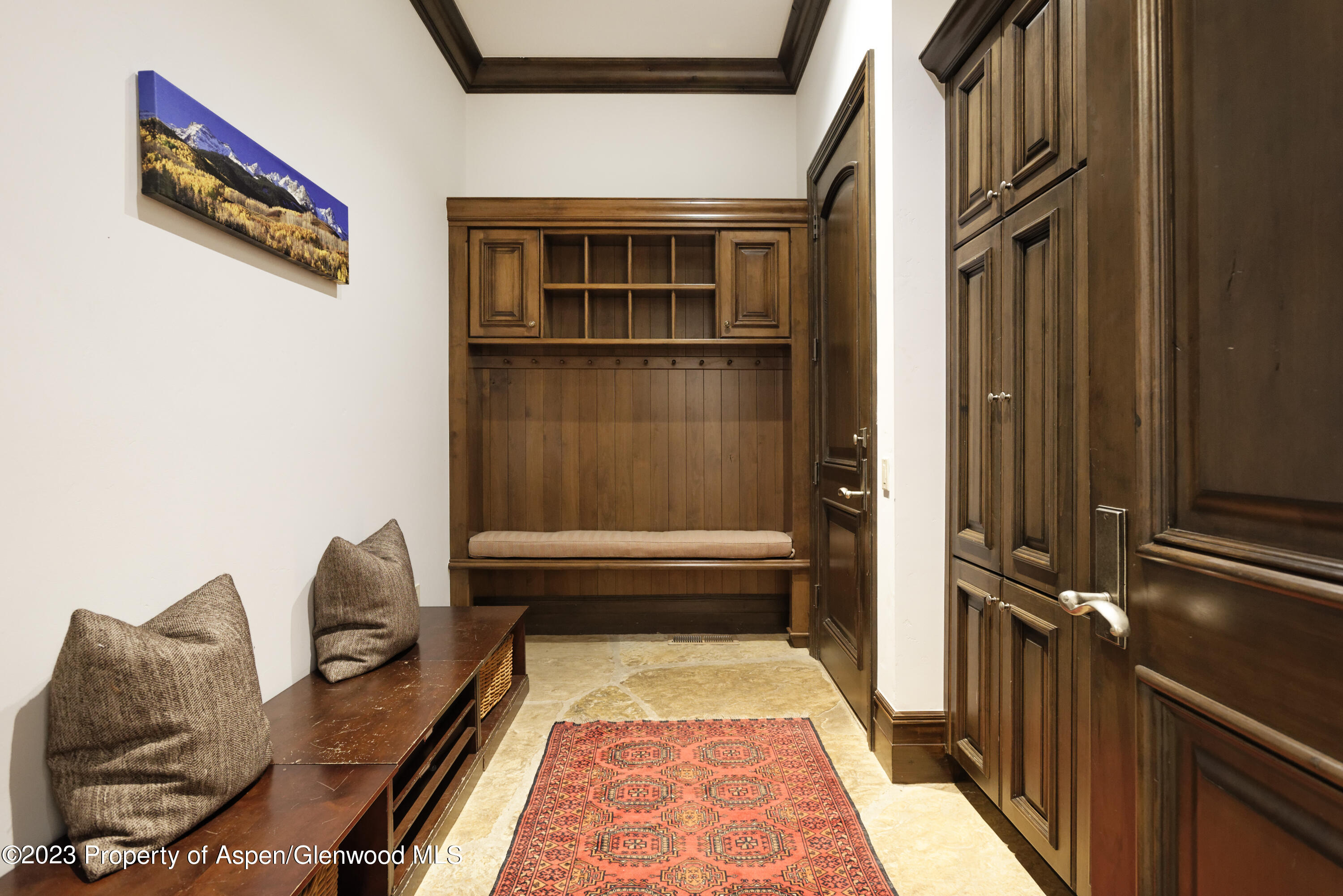 353 Pfister Drive Property Photo 46