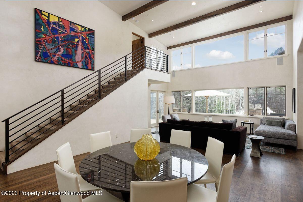 75 Glen Eagle Drive Property Photo 5